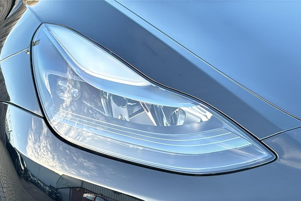 Main listing image - Tesla Model Y