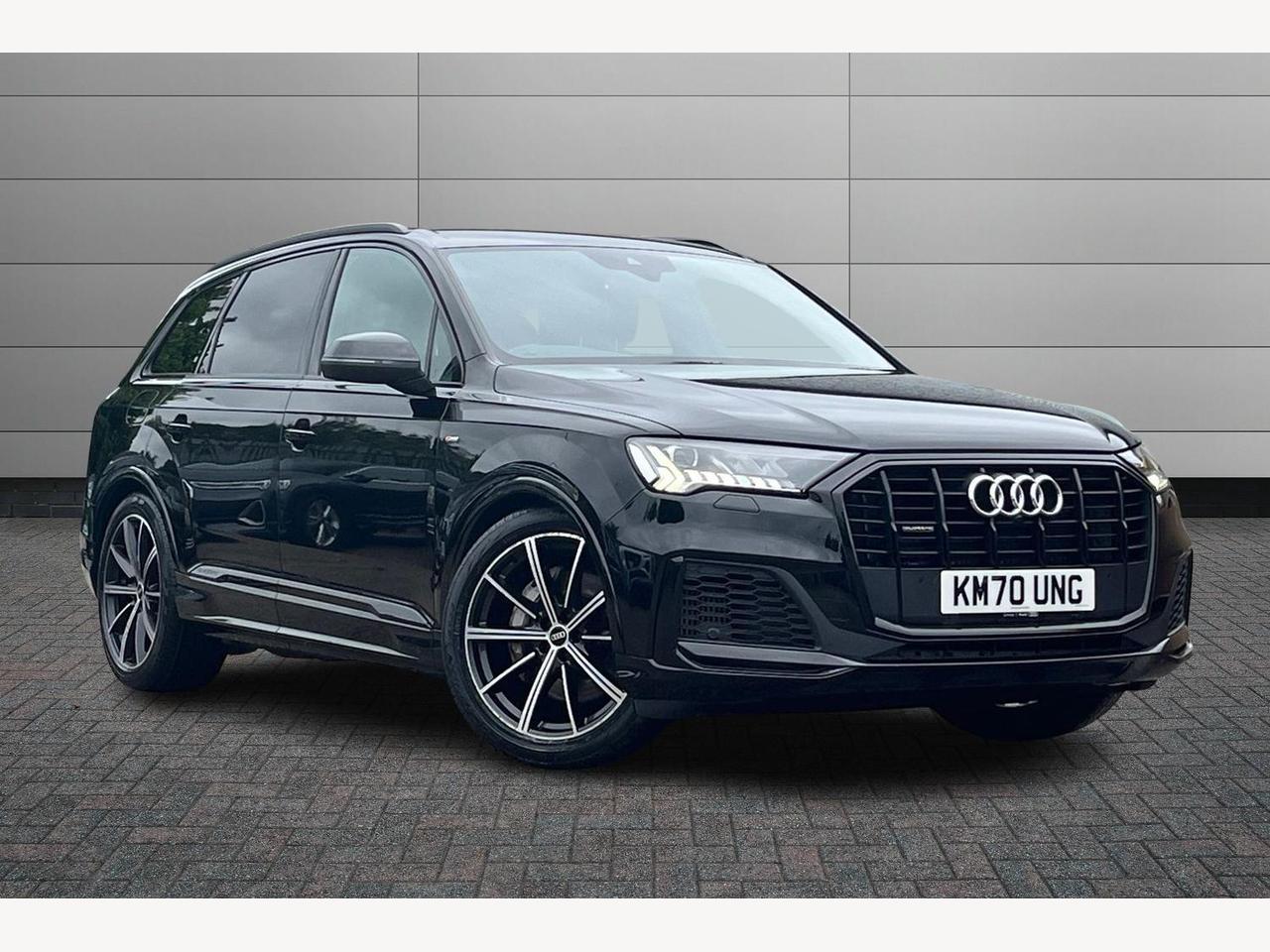 Main listing image - Audi Q7