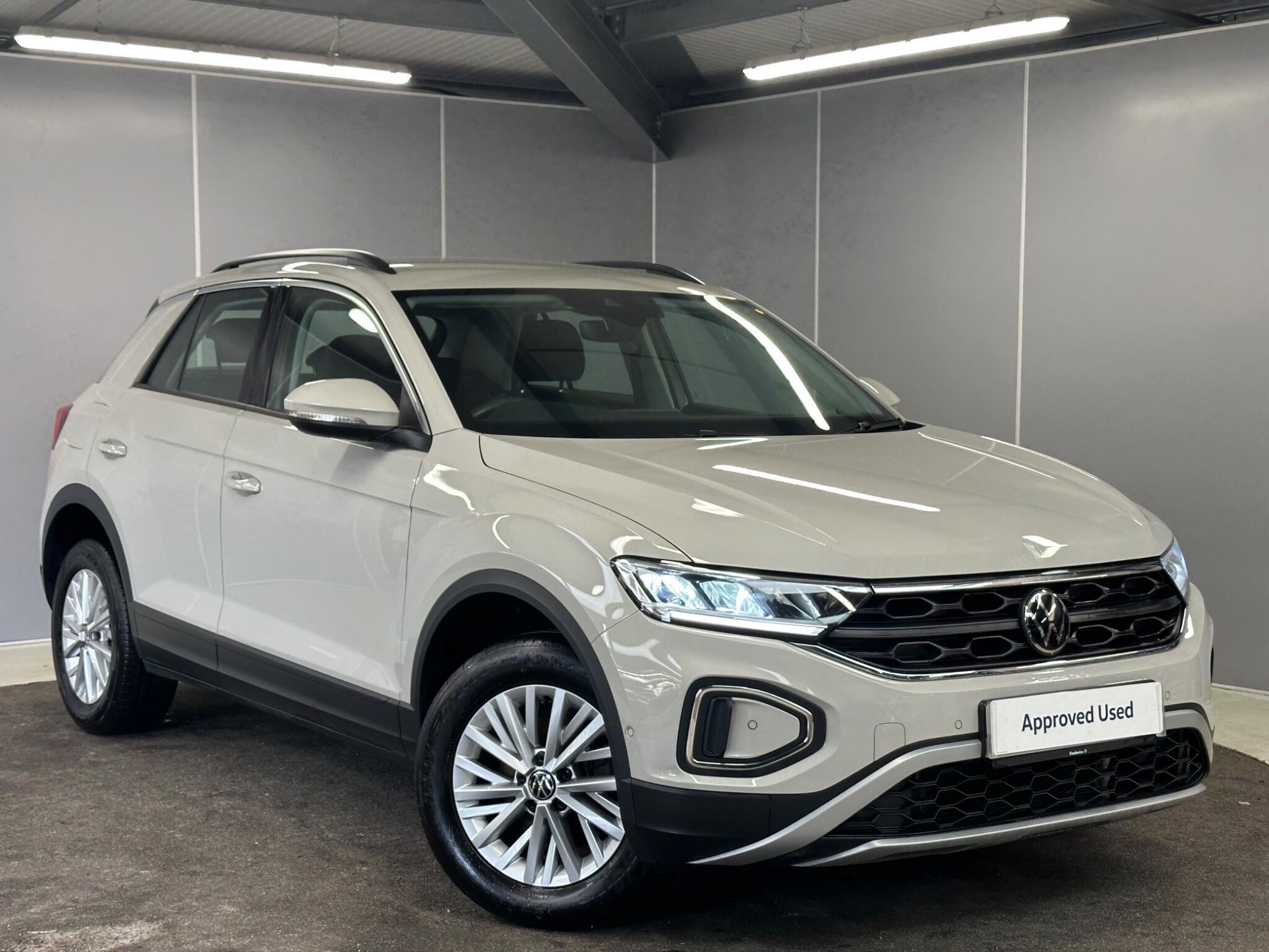 Main listing image - Volkswagen T-Roc