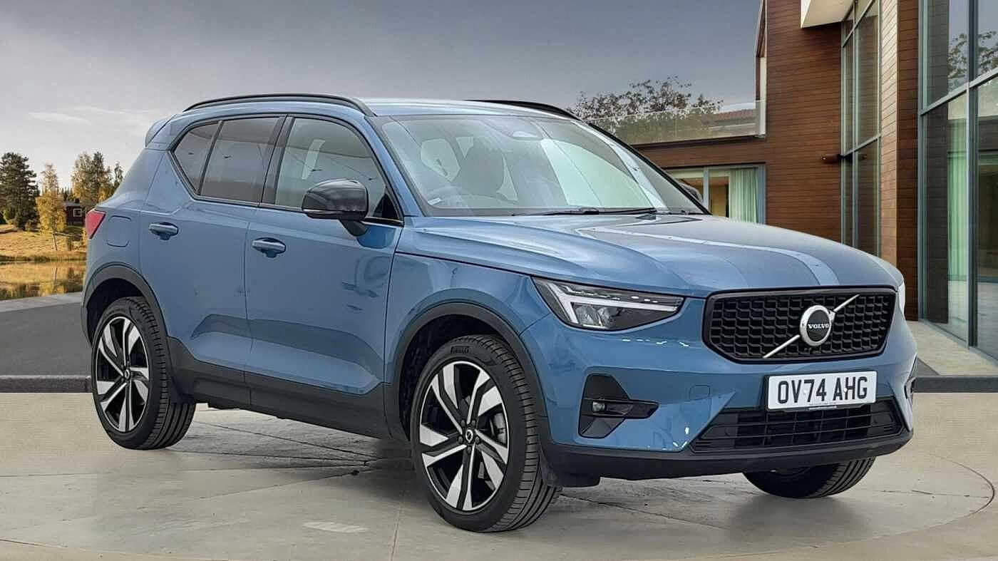 Main listing image - Volvo XC40