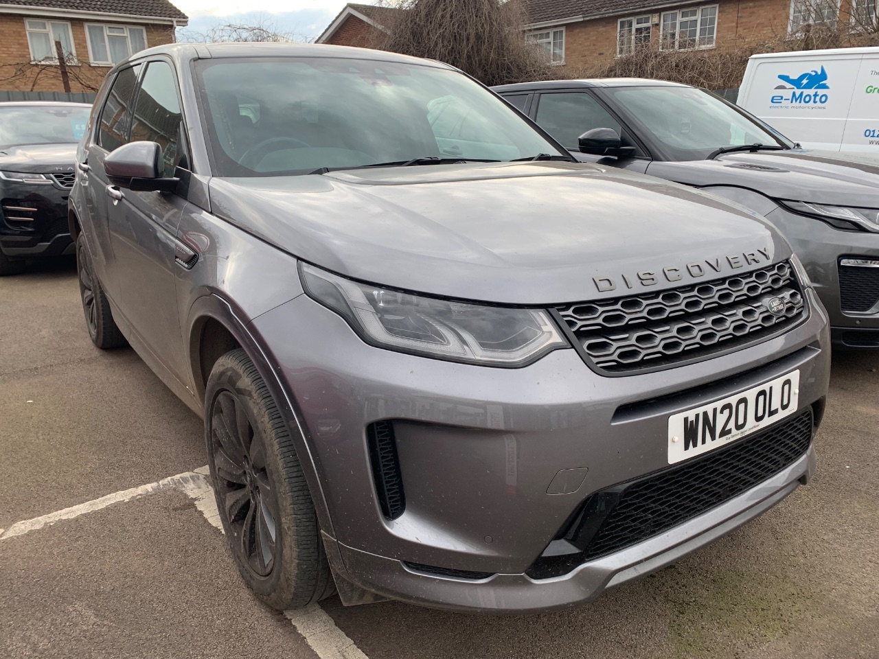 Main listing image - Land Rover Discovery Sport