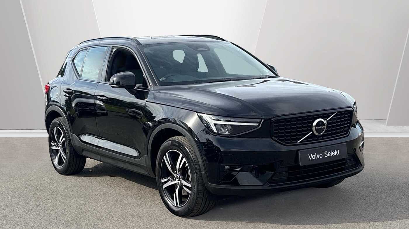 Main listing image - Volvo XC40