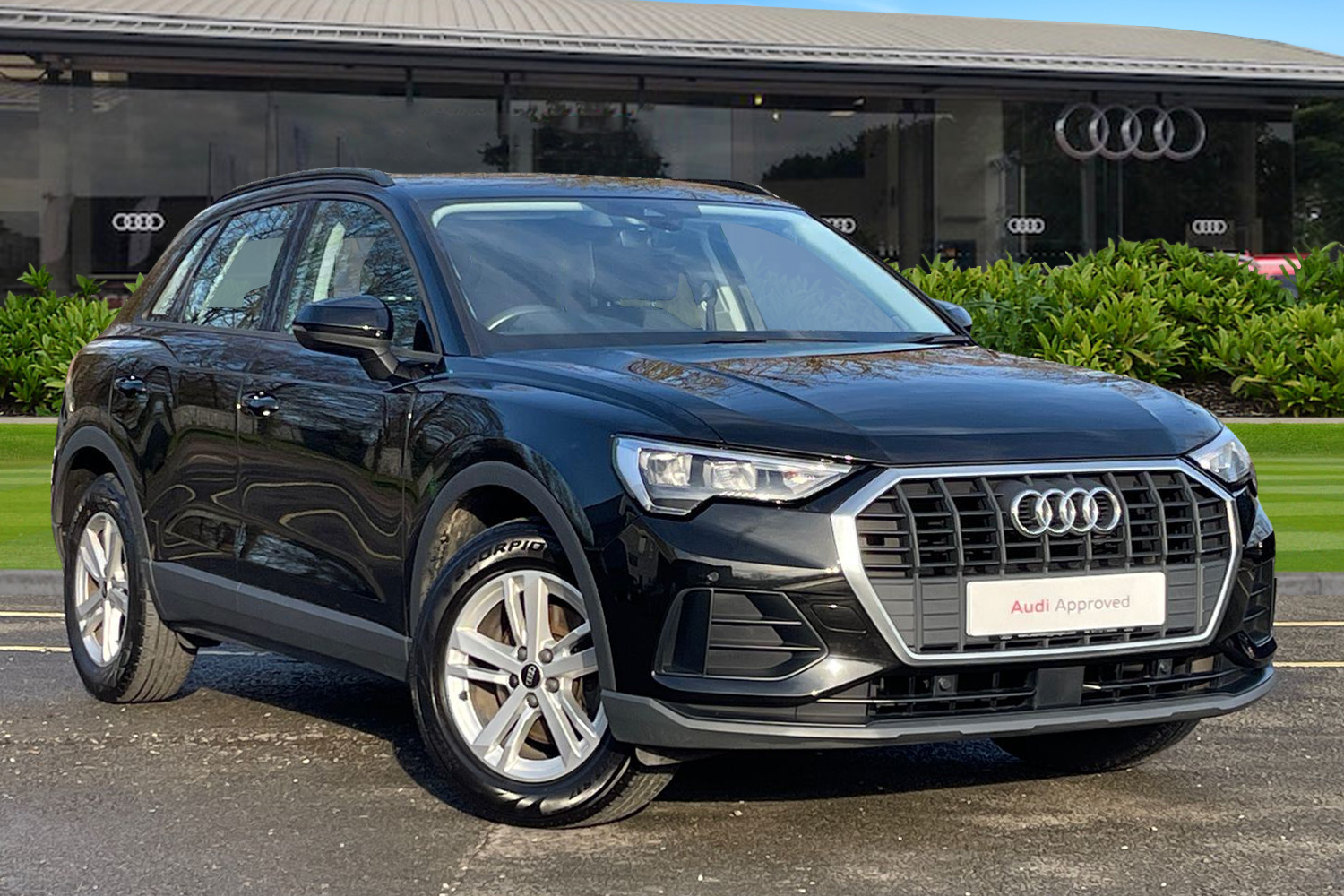 Main listing image - Audi Q3