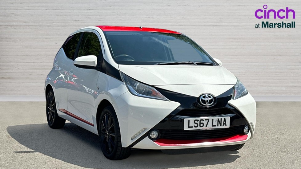 Main listing image - Toyota Aygo