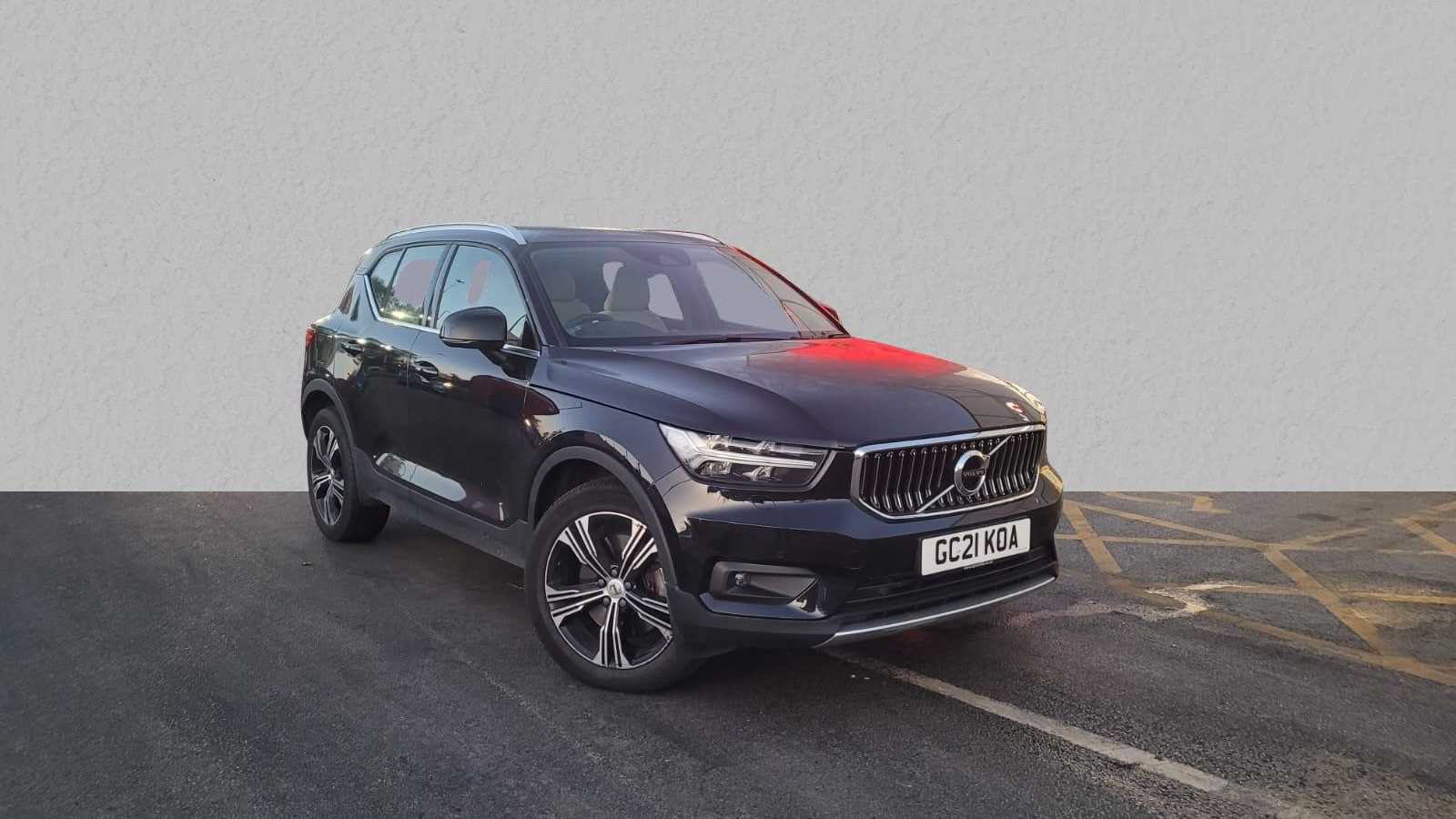 Main listing image - Volvo XC40 Recharge