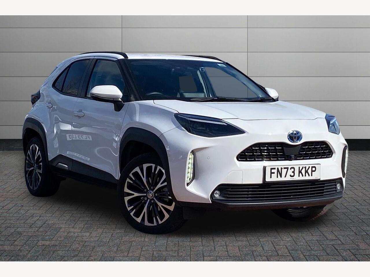 Main listing image - Toyota Yaris Cross