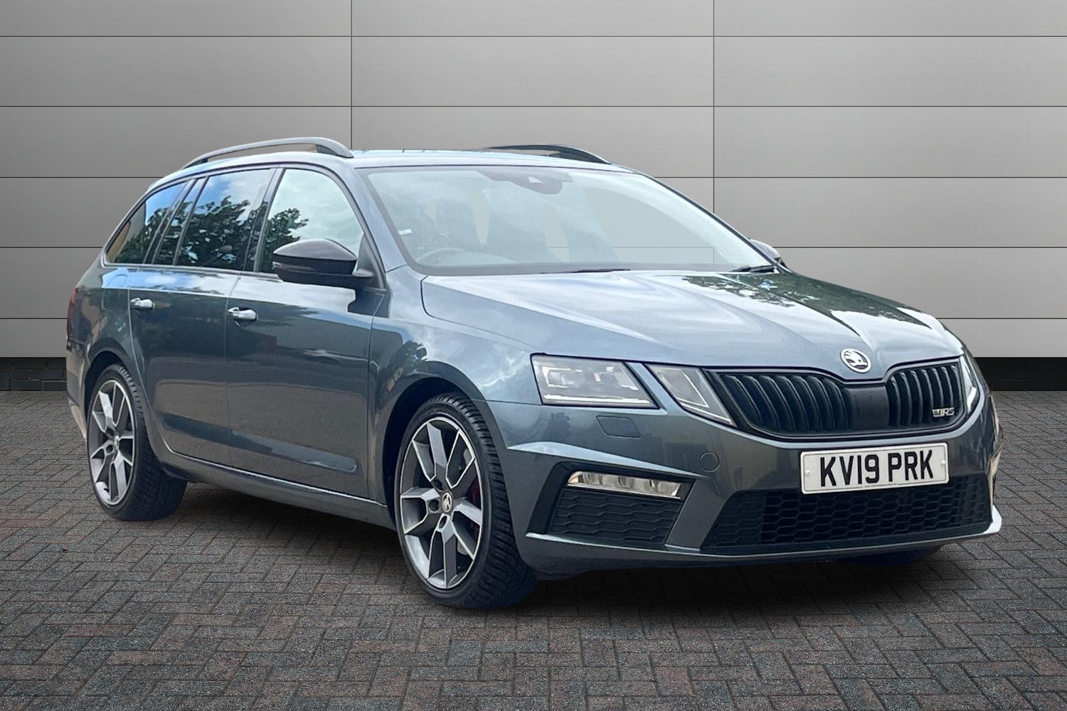 Main listing image - Skoda Octavia Estate