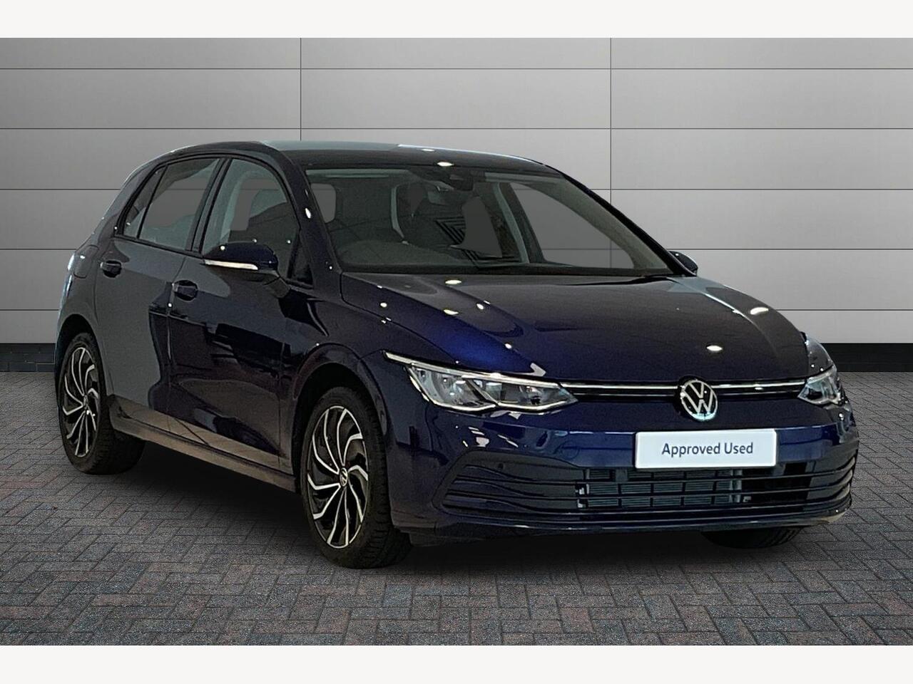 Main listing image - Volkswagen Golf