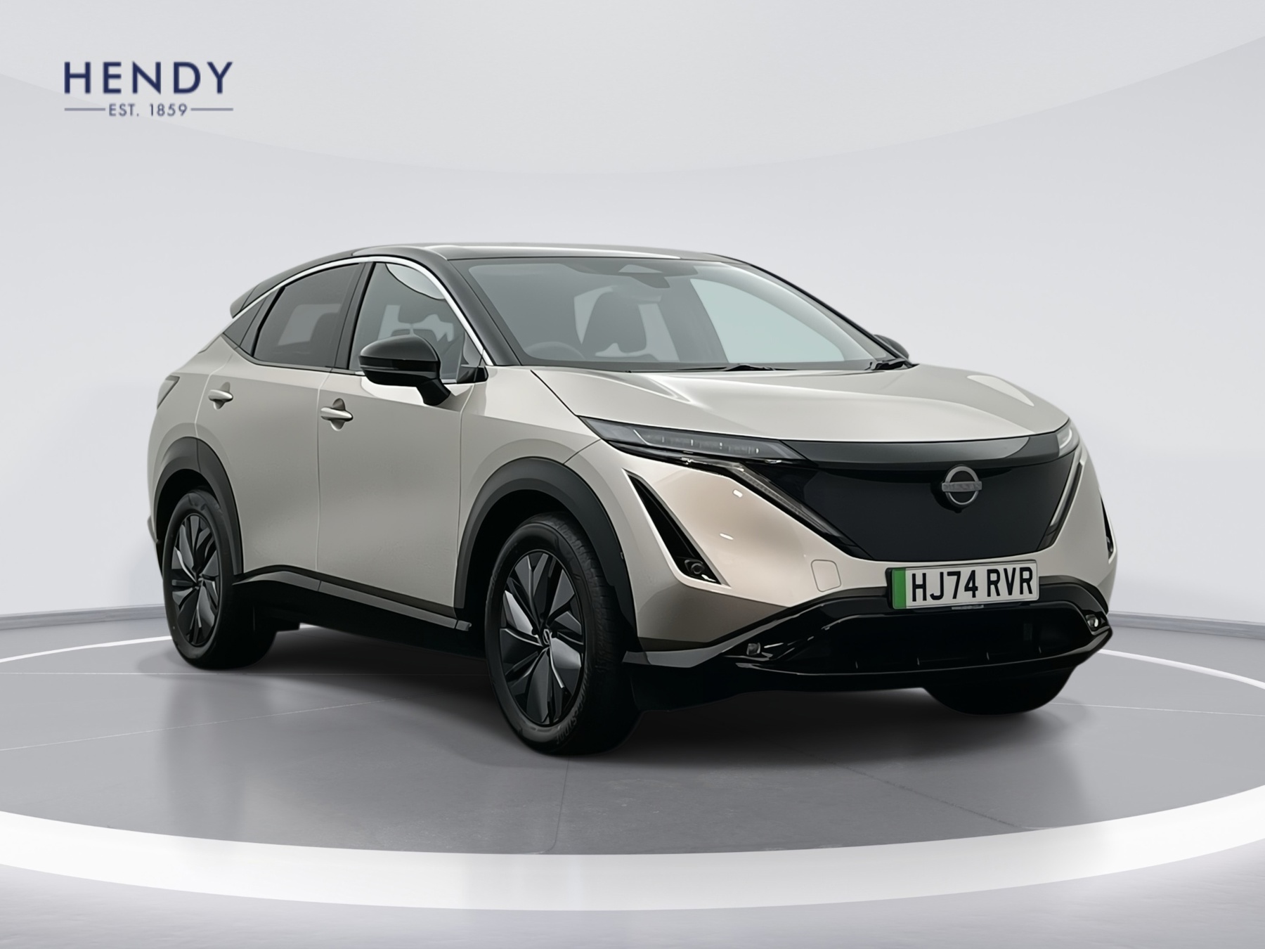 Main listing image - Nissan Ariya
