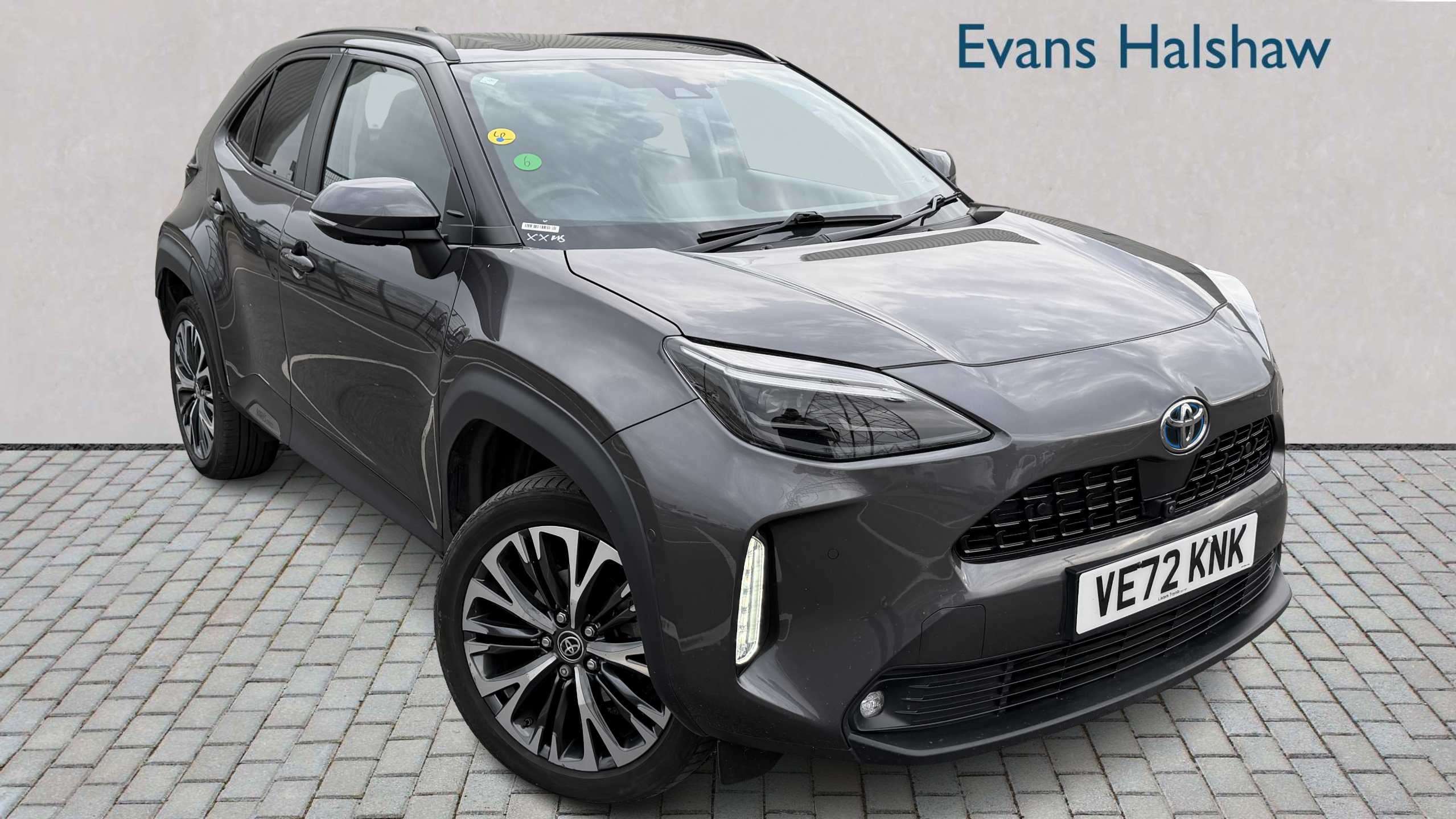 Main listing image - Toyota Yaris Cross