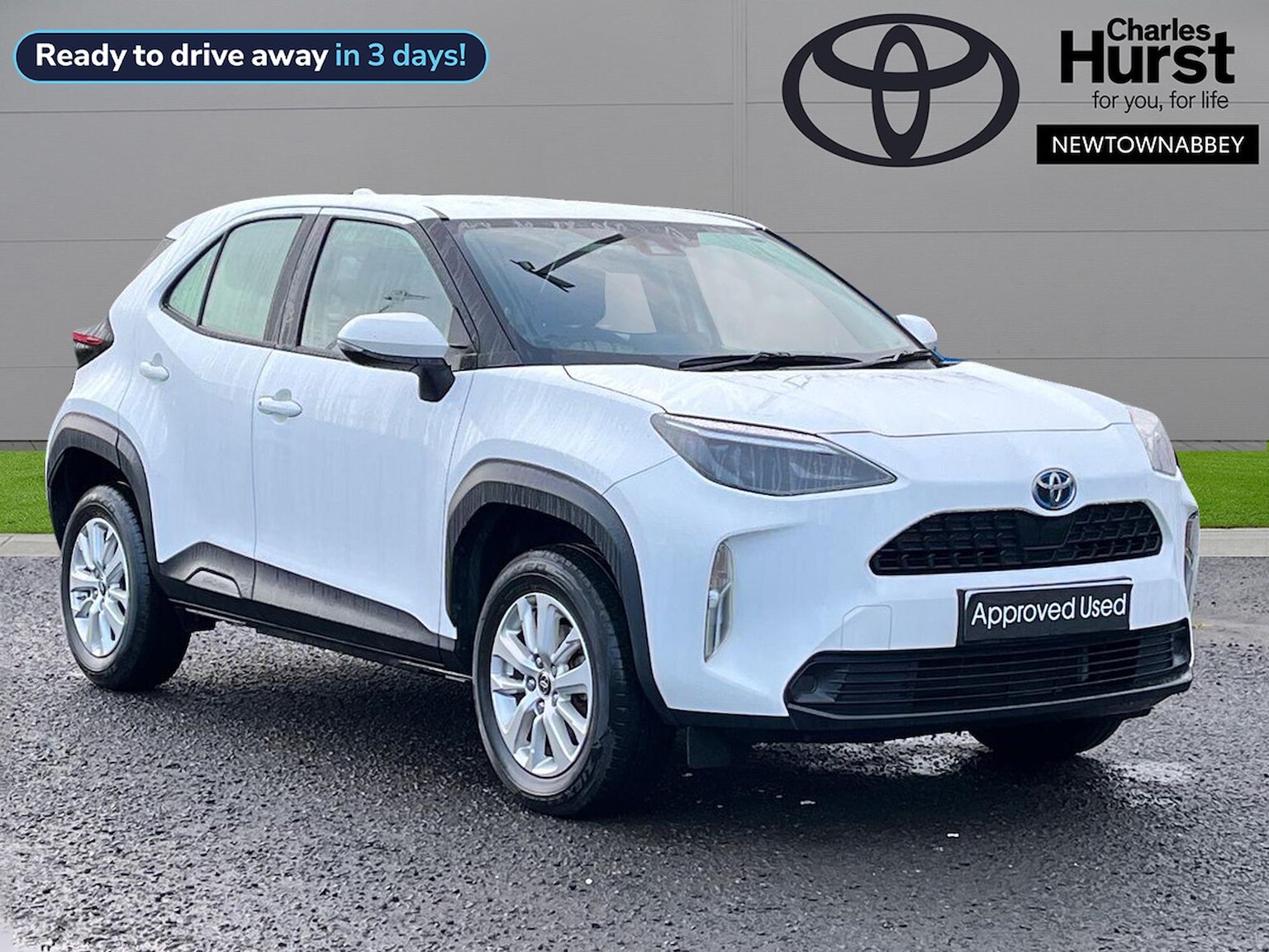 Main listing image - Toyota Yaris Cross