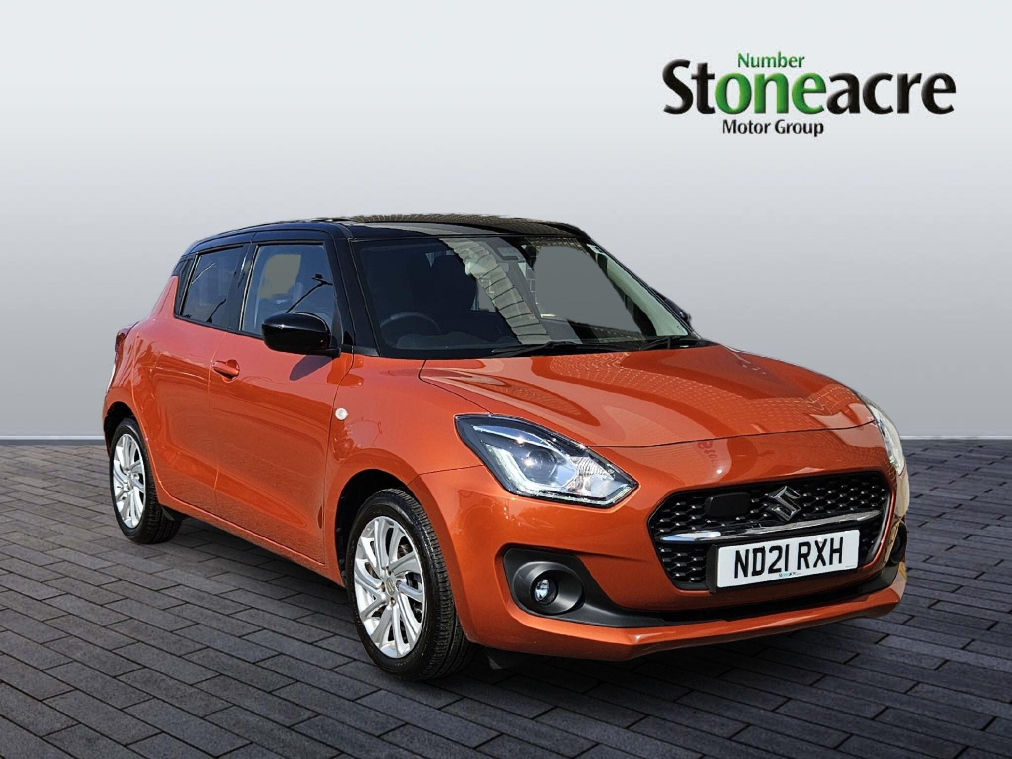 Main listing image - Suzuki Swift