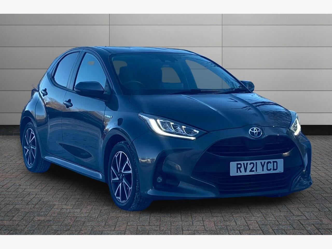 Main listing image - Toyota Yaris