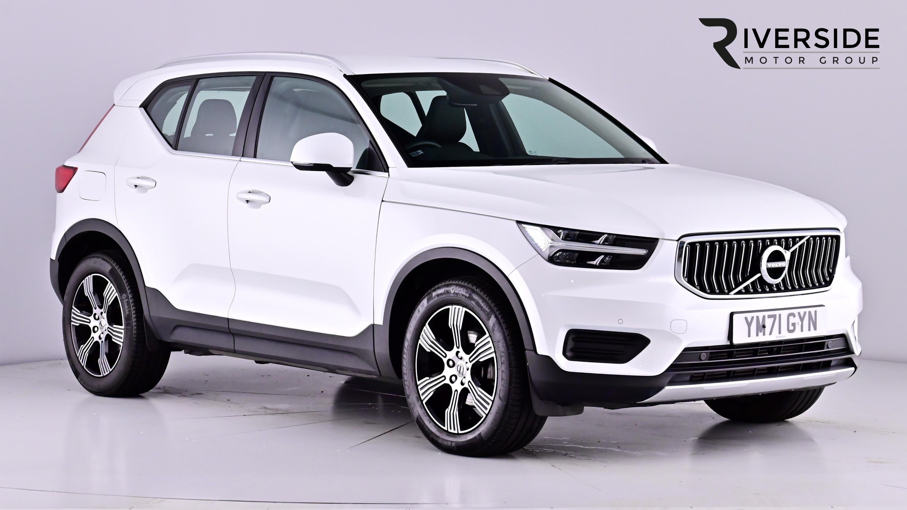 Main listing image - Volvo XC40