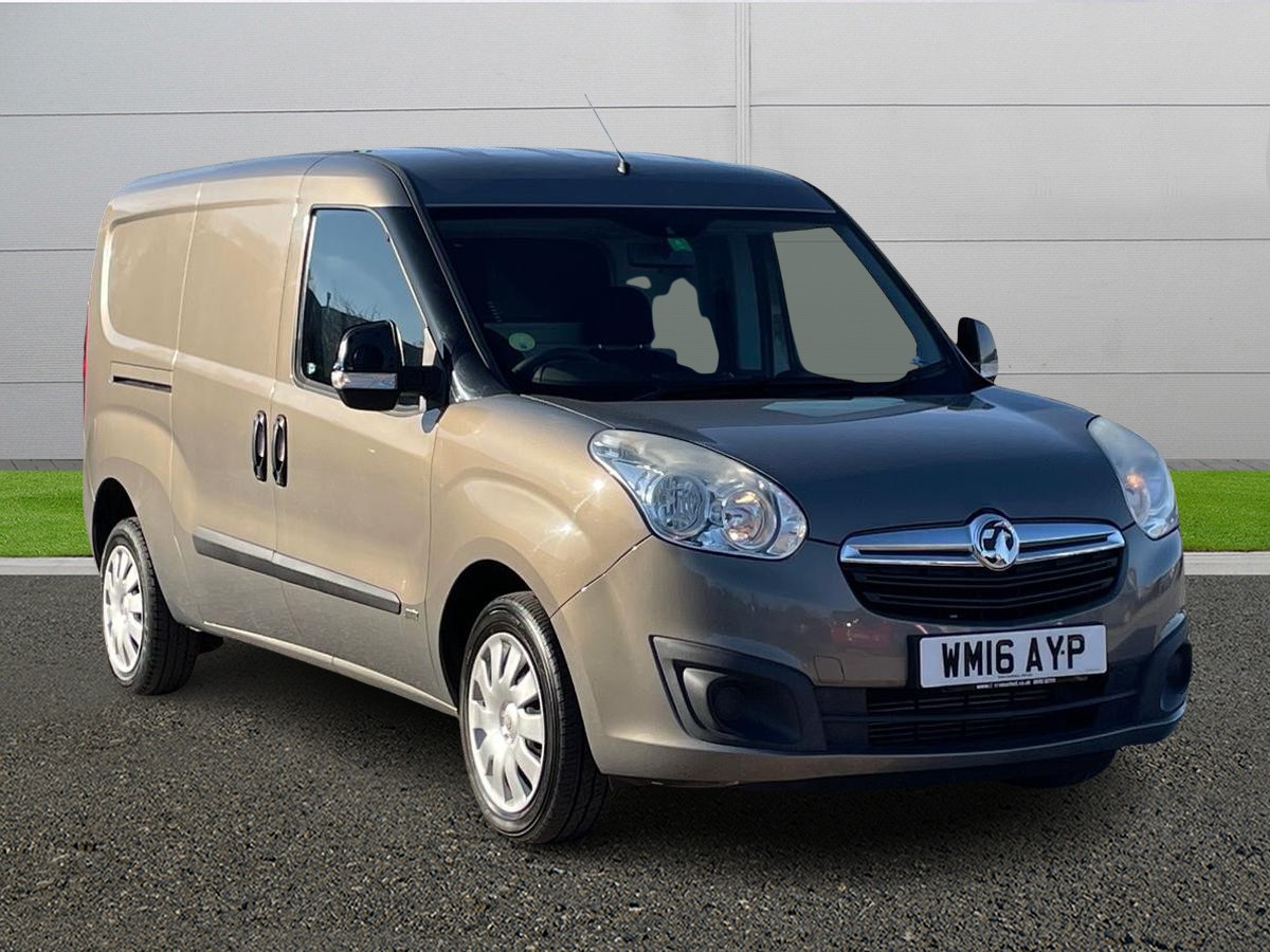 Main listing image - Vauxhall Combo