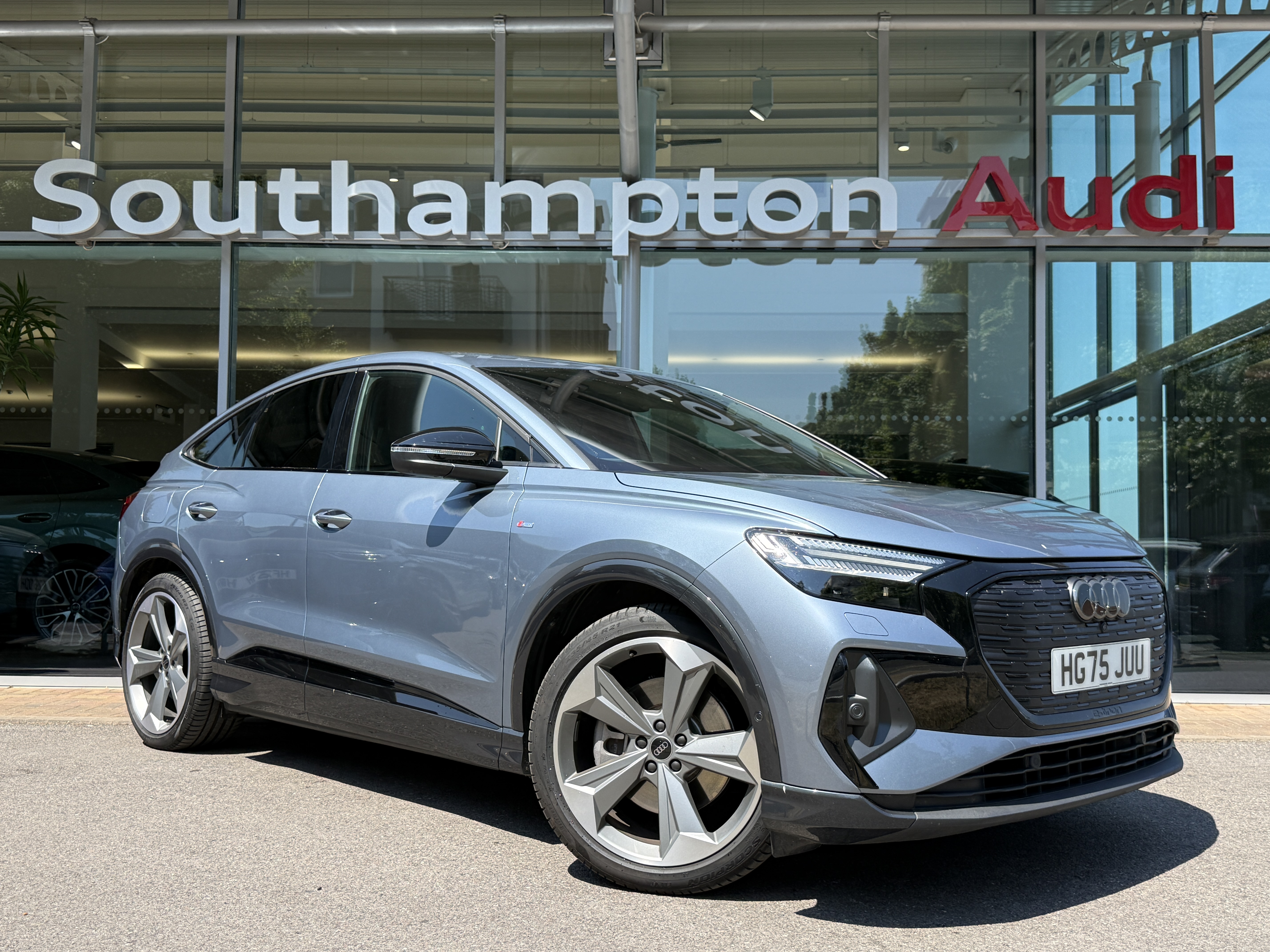 Main listing image - Audi Q4