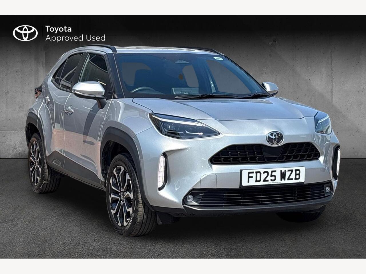 Main listing image - Toyota Yaris Cross