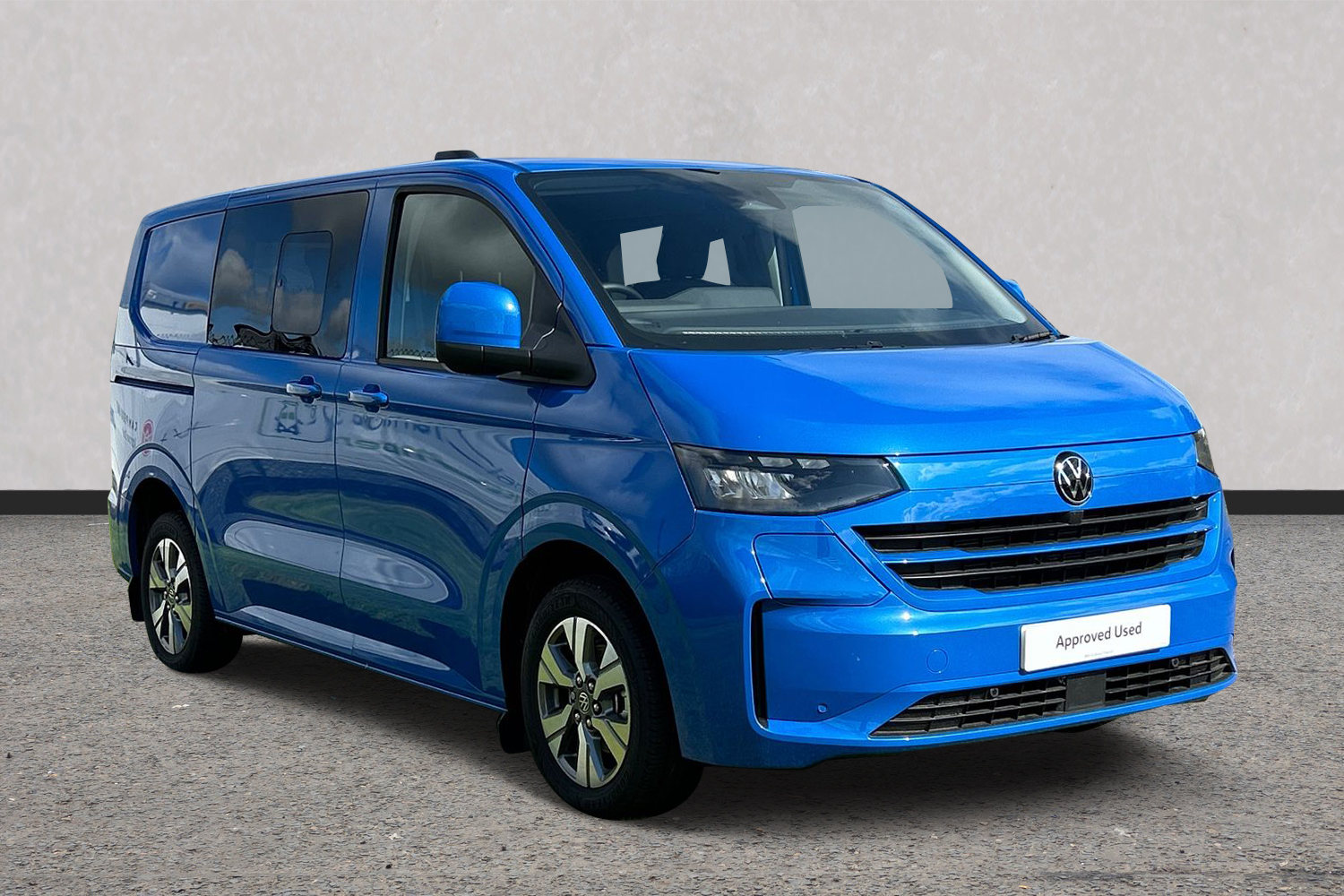 Main listing image - Volkswagen Transporter