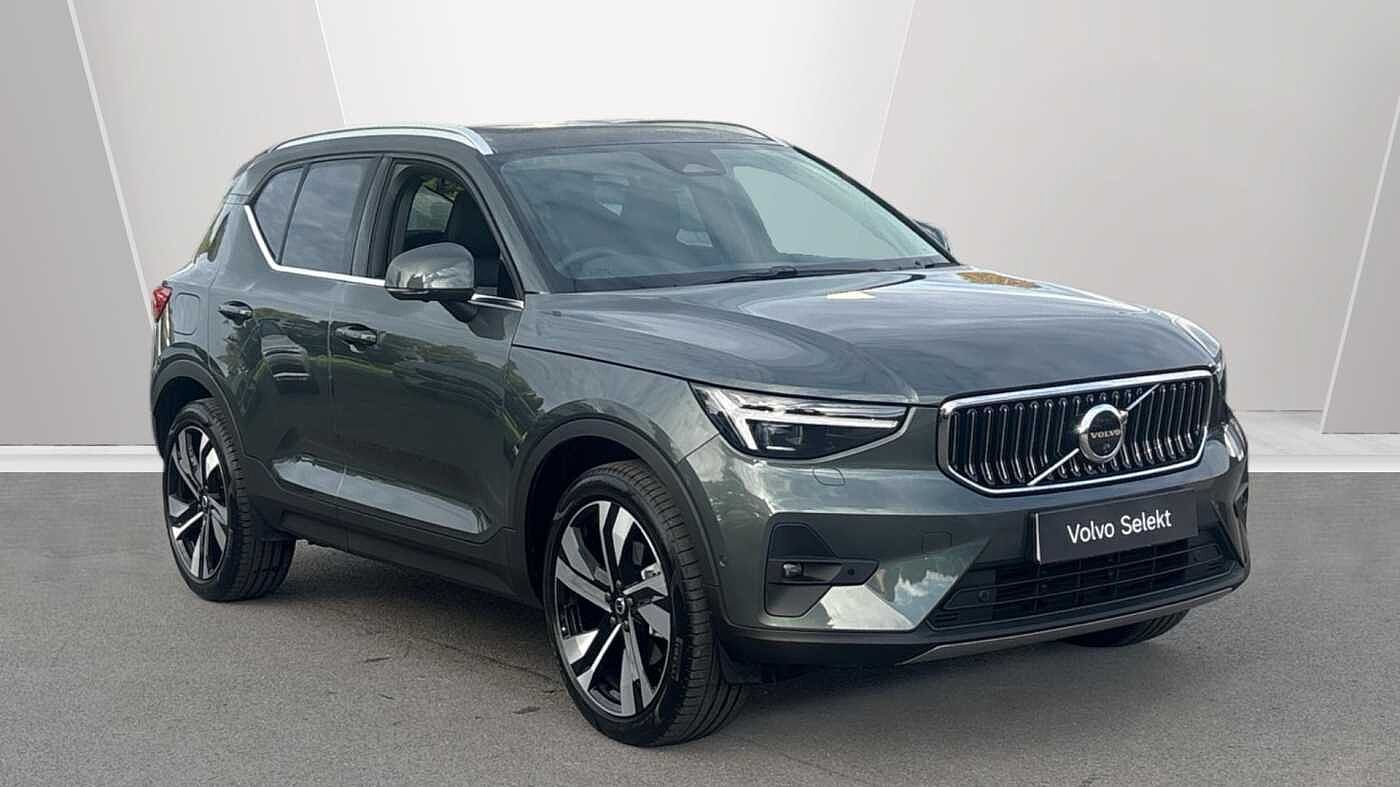 Main listing image - Volvo XC40