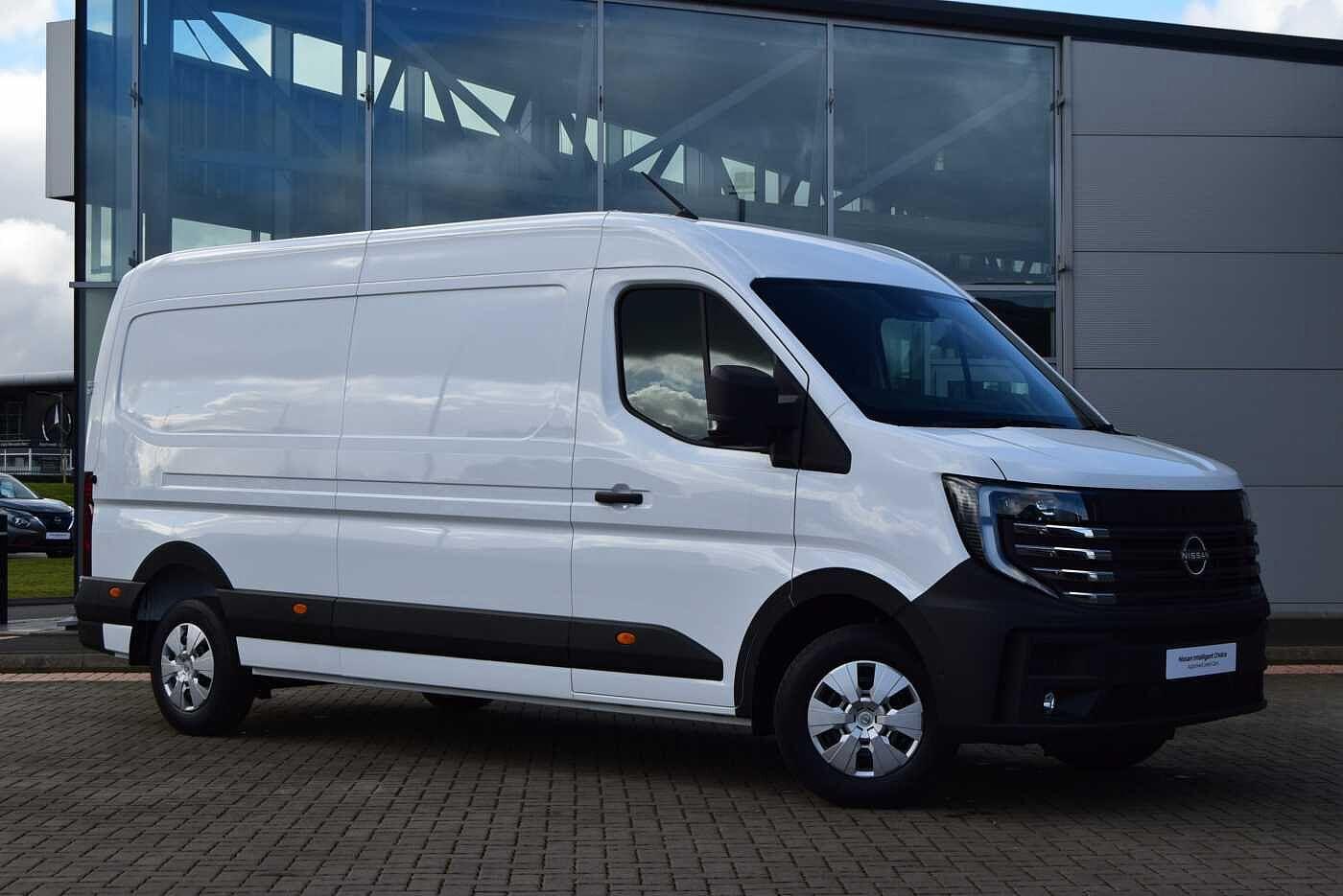 Main listing image - Nissan Interstar