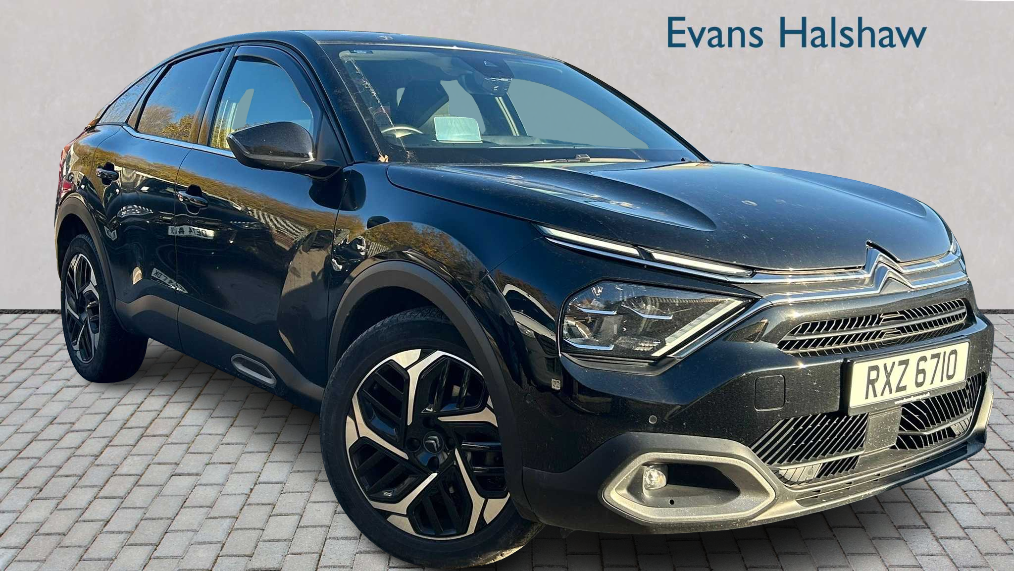 Main listing image - Citroen C4