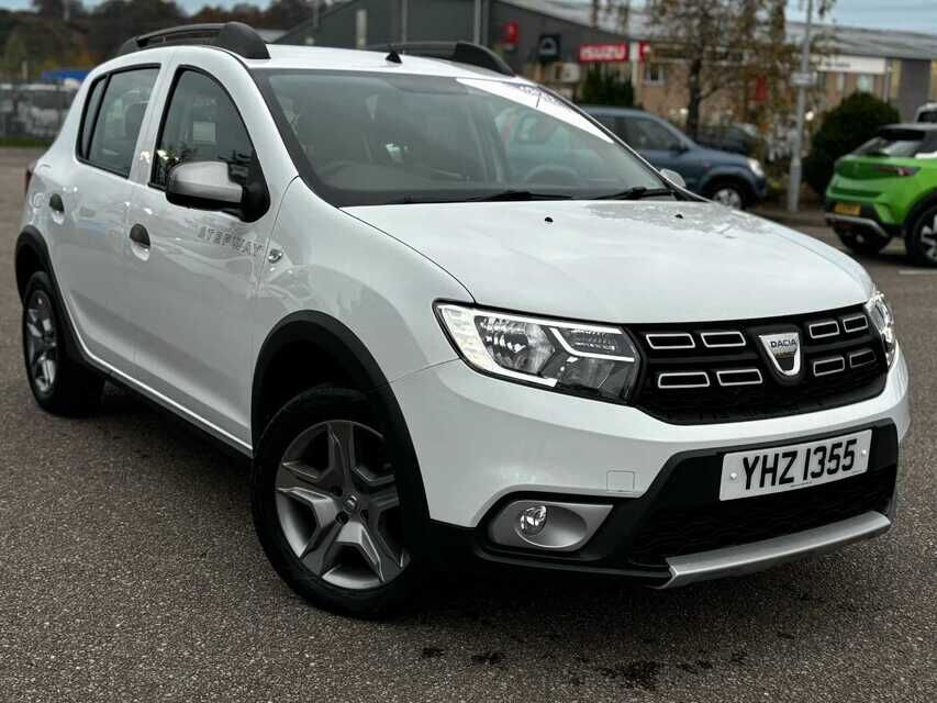 Main listing image - Dacia Sandero Stepway