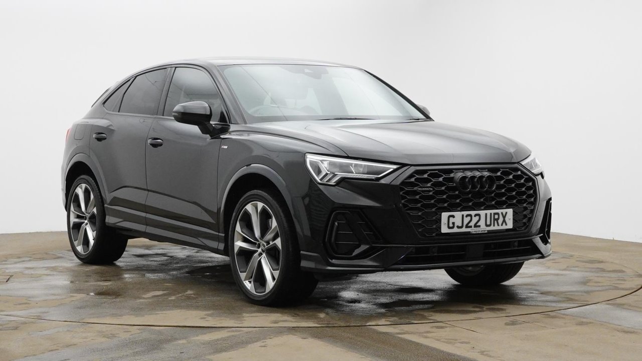 Main listing image - Audi Q3