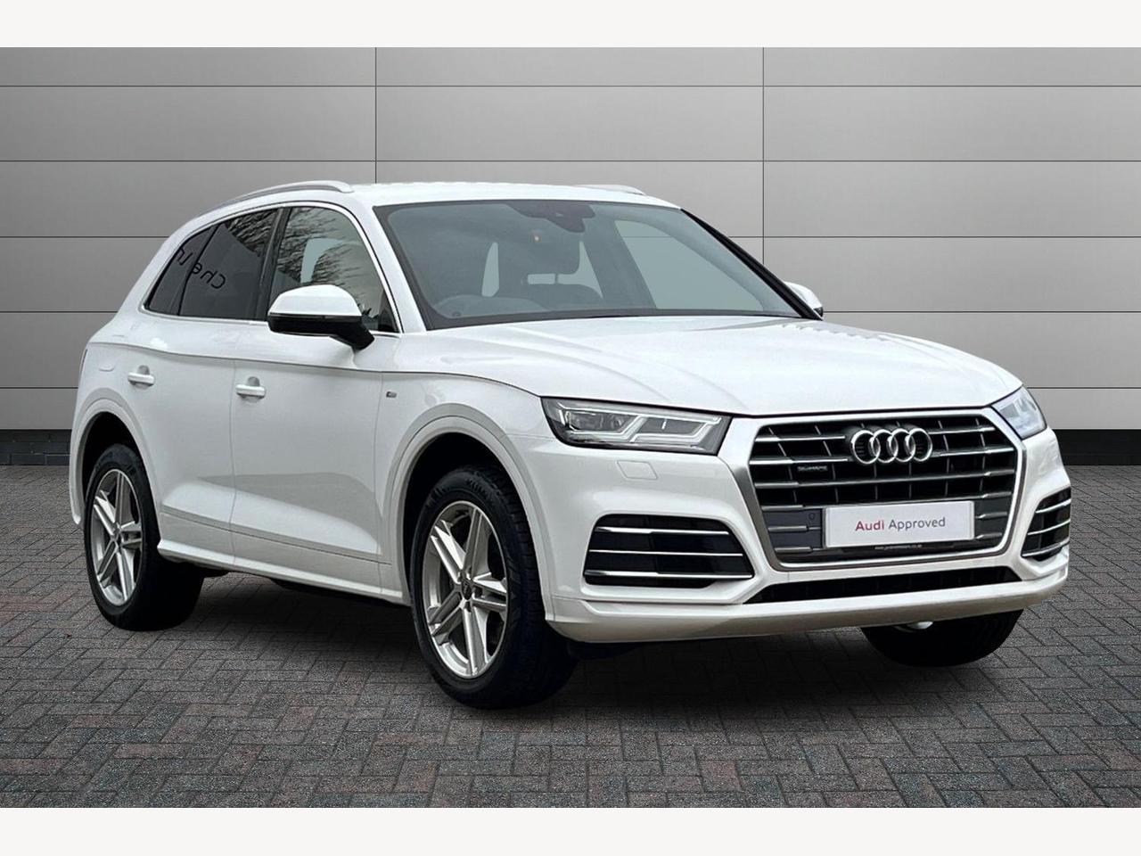 Main listing image - Audi Q5