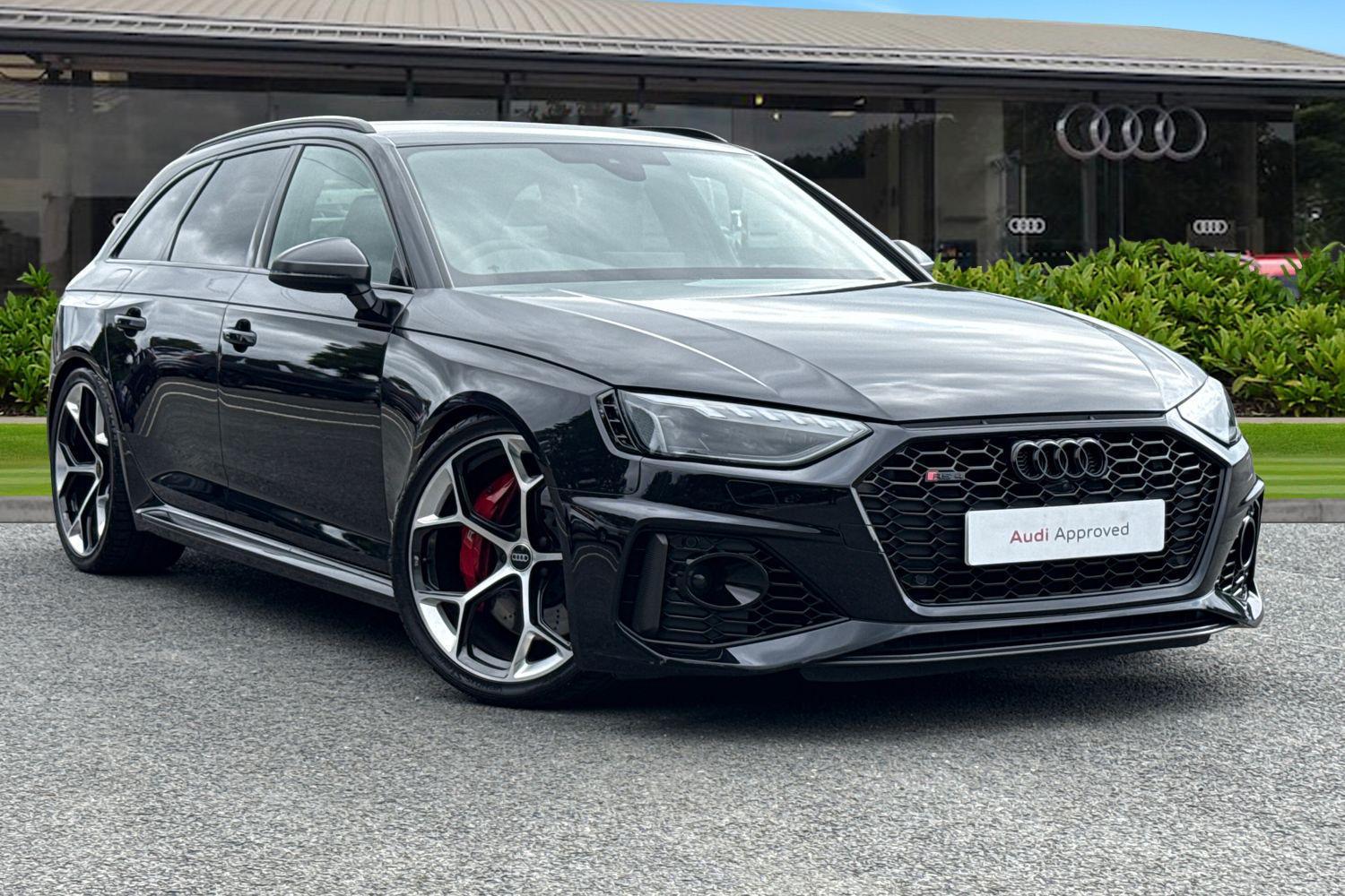 Main listing image - Audi RS4