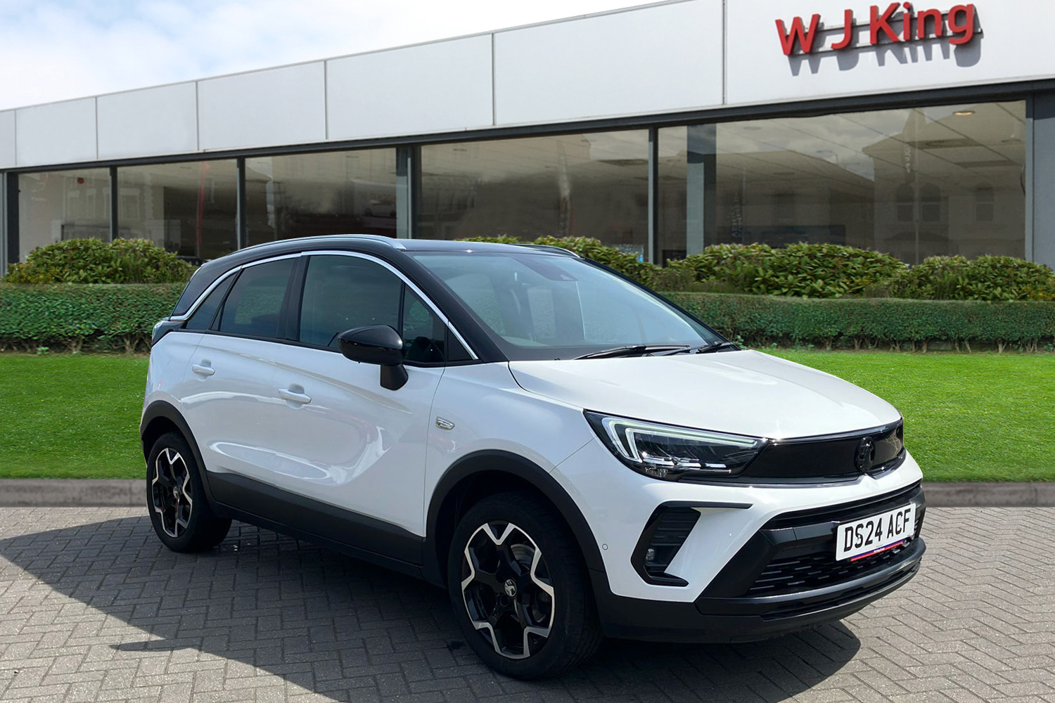 Main listing image - Vauxhall Crossland