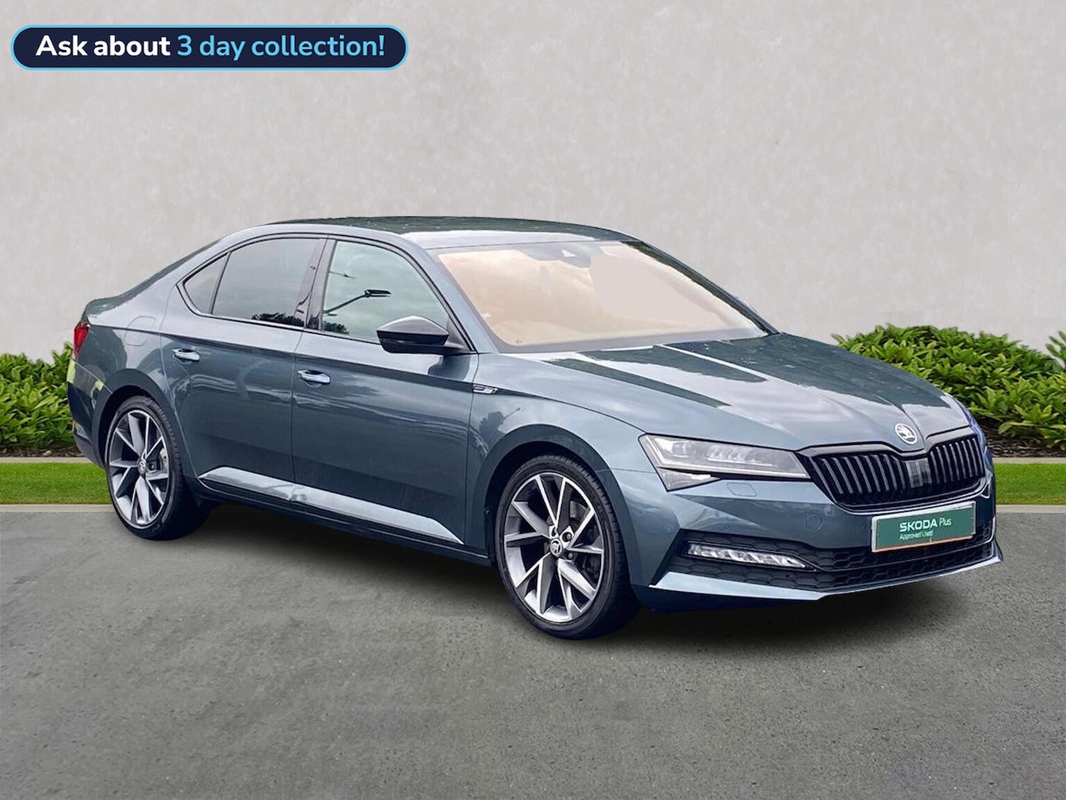 Main listing image - Skoda Superb