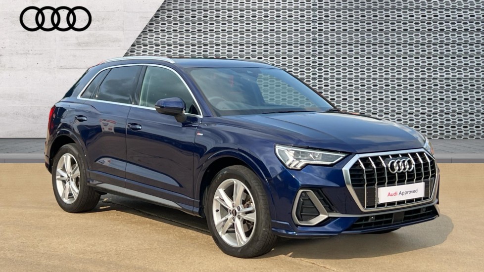 Main listing image - Audi Q3