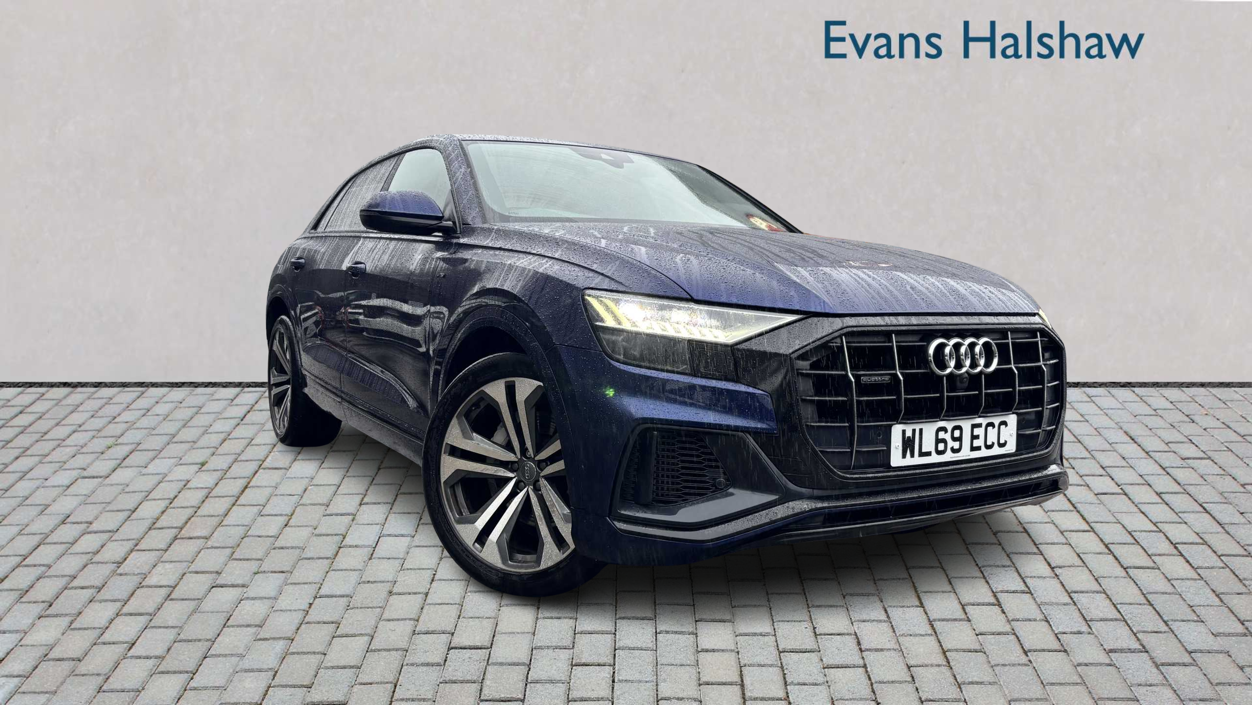 Main listing image - Audi Q8