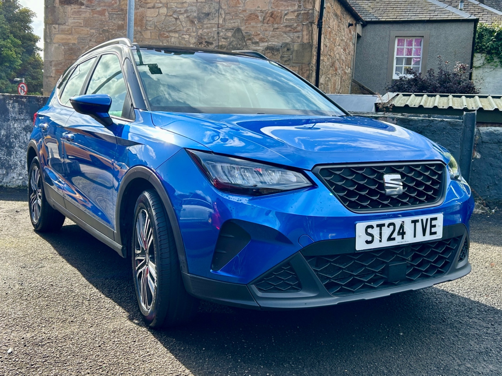 Main listing image - SEAT Arona