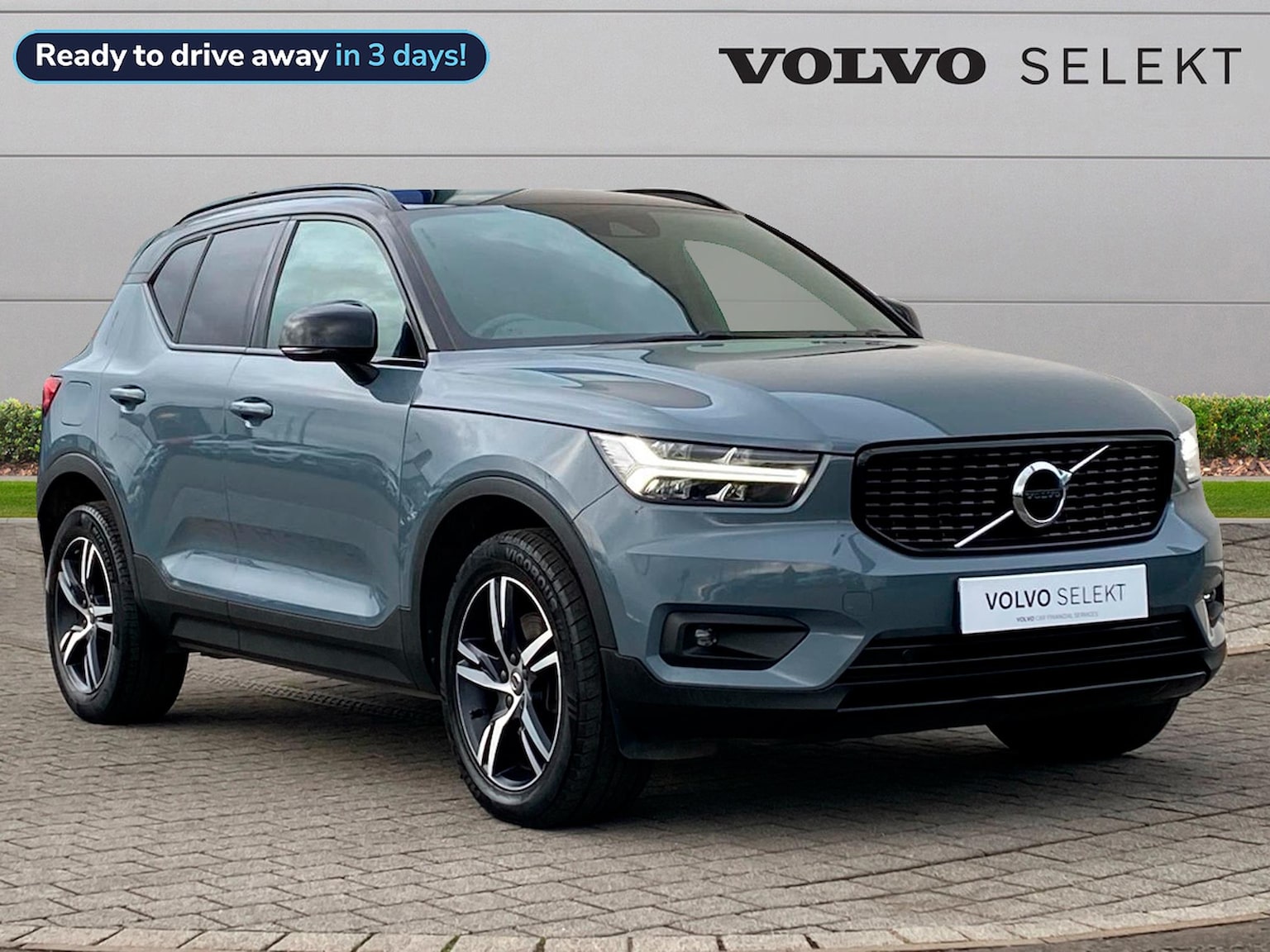 Main listing image - Volvo XC40