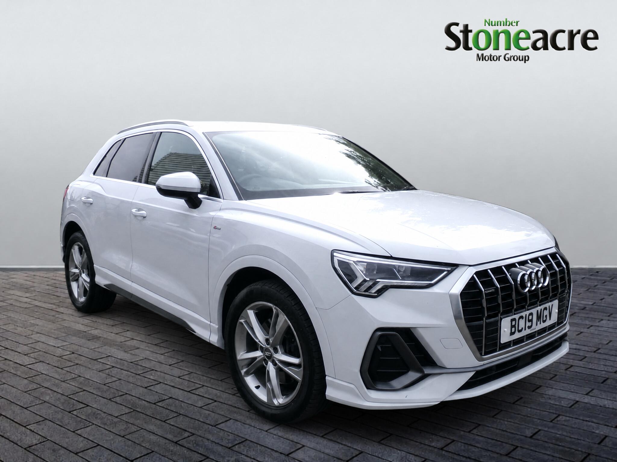 Main listing image - Audi Q3