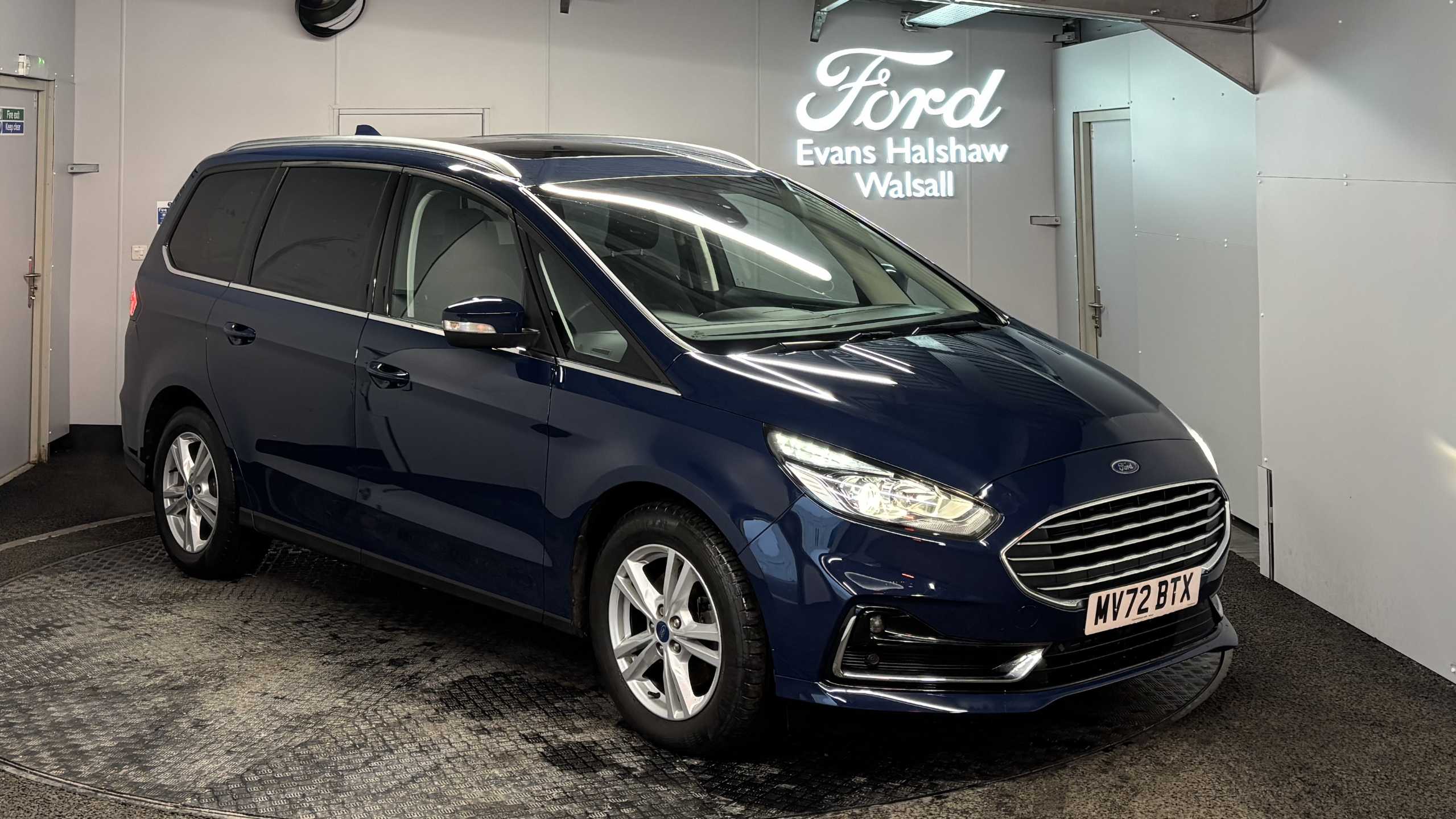 Main listing image - Ford Galaxy