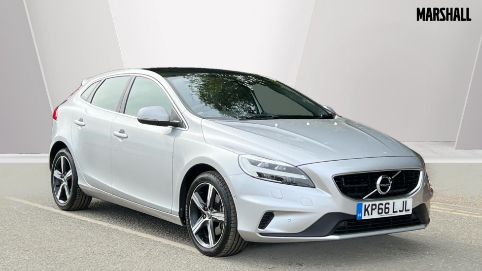 Main listing image - Volvo V40