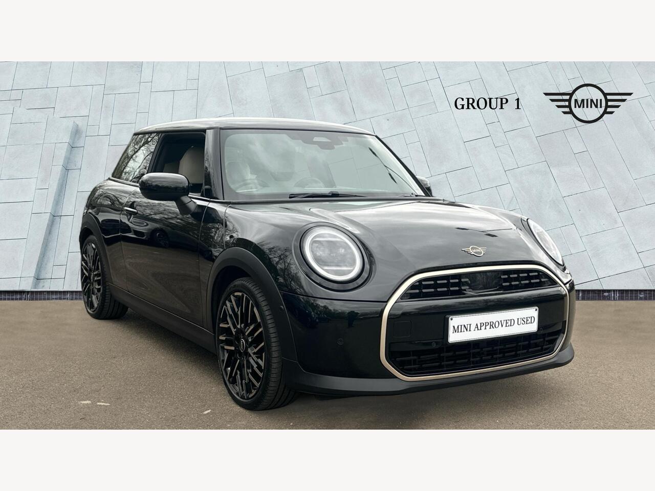 Main listing image - MINI Hatchback