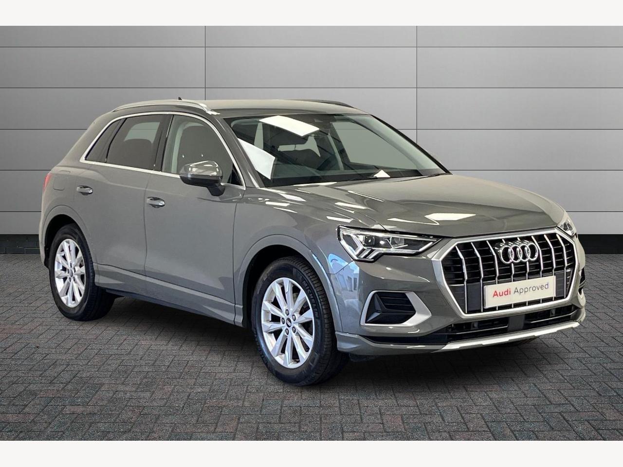 Main listing image - Audi Q3