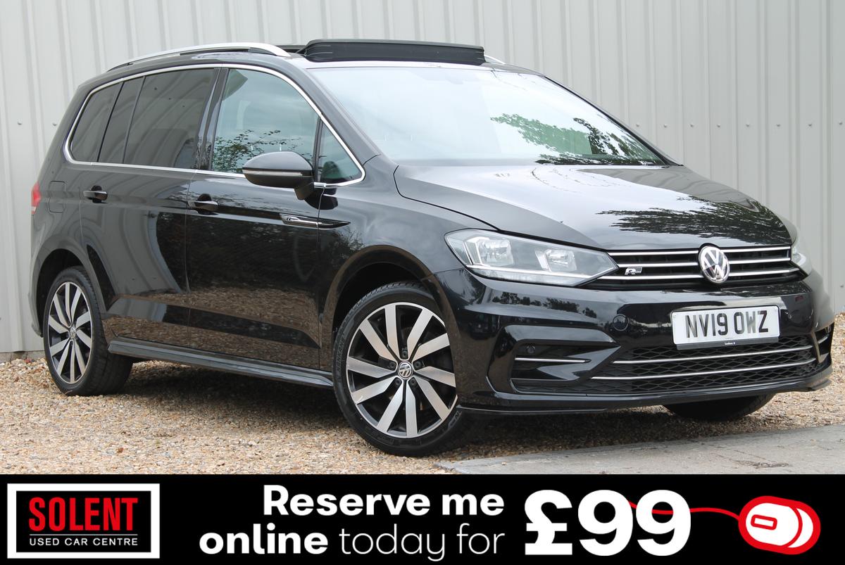 Main listing image - Volkswagen Touran