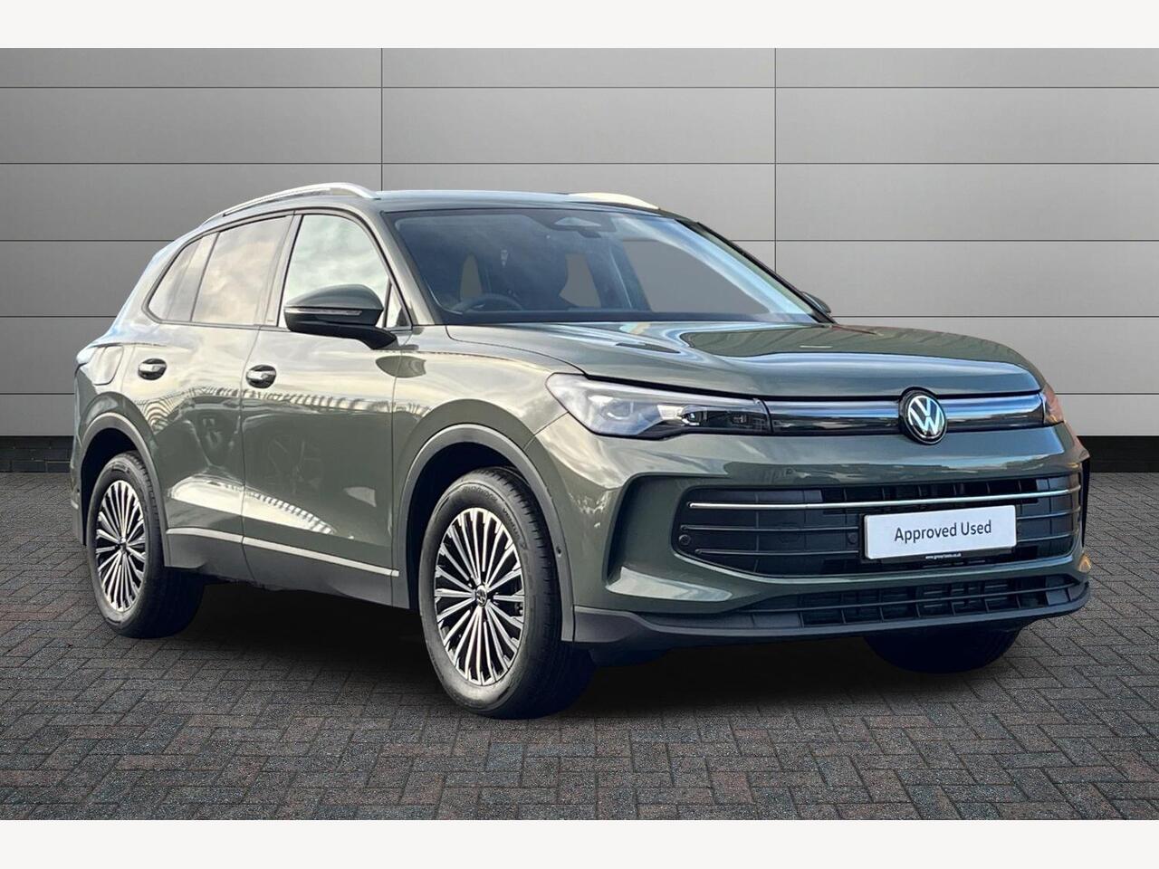 Main listing image - Volkswagen Tiguan