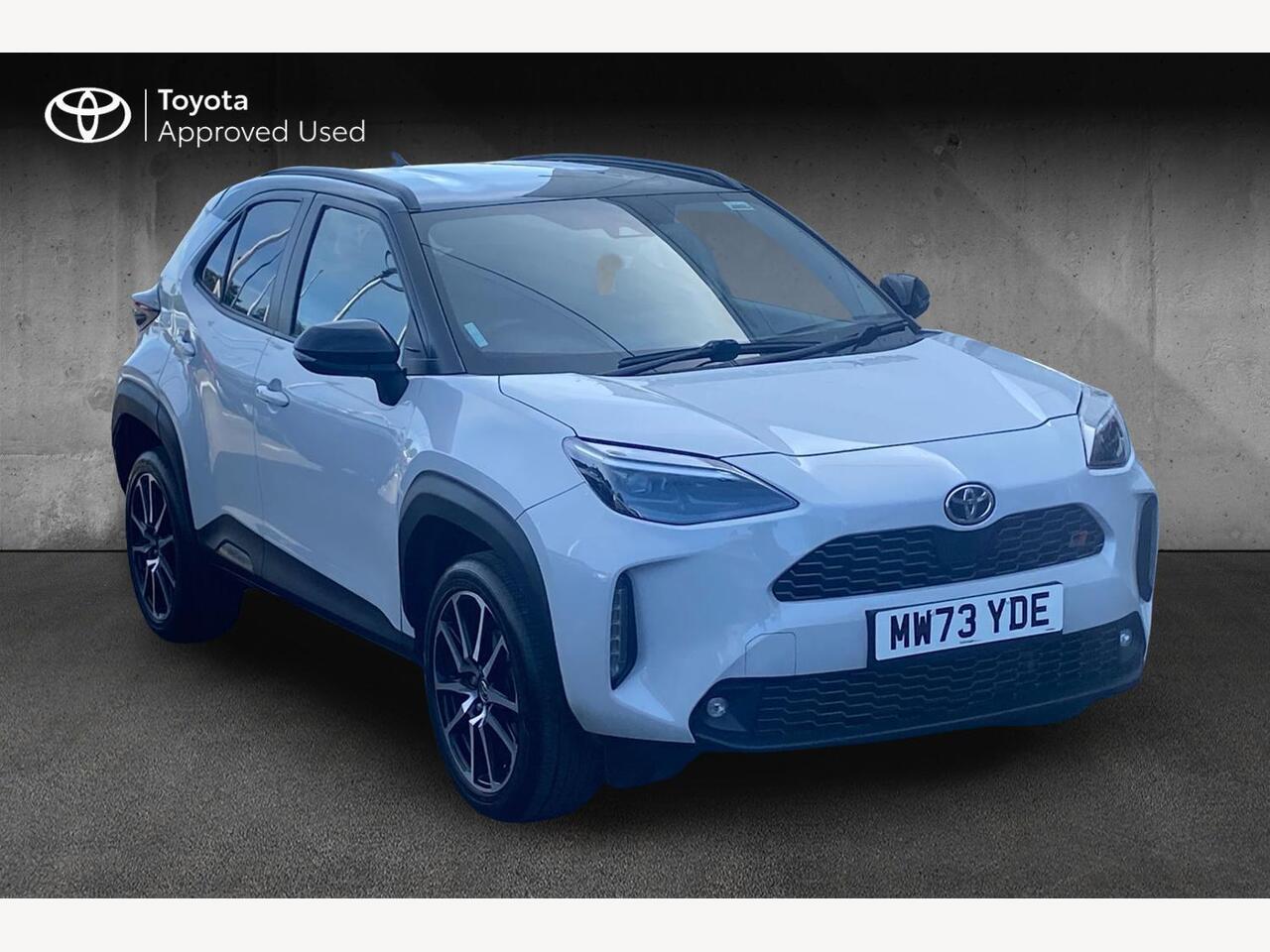 Main listing image - Toyota Yaris Cross