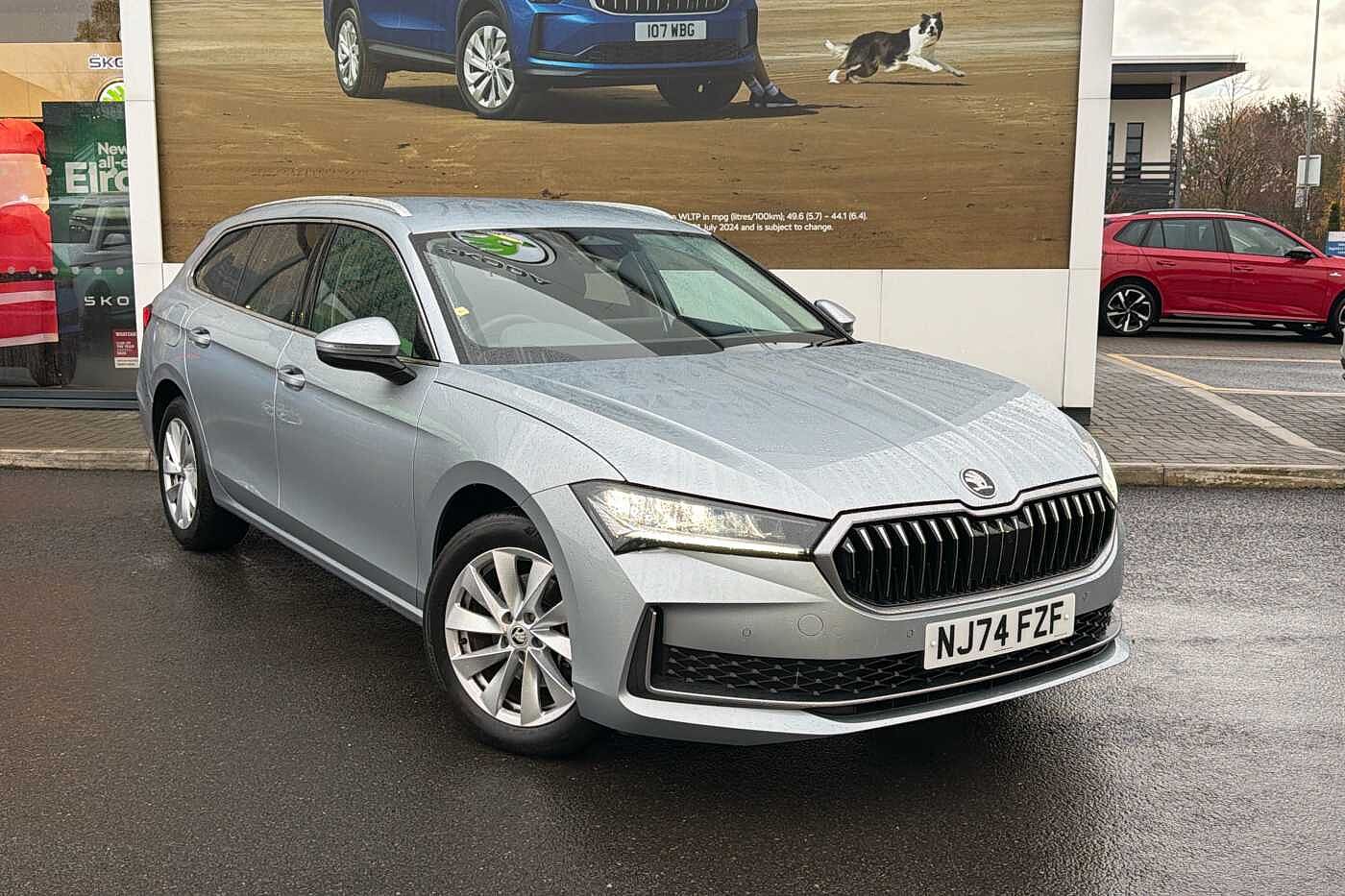 Main listing image - Skoda Superb Estate