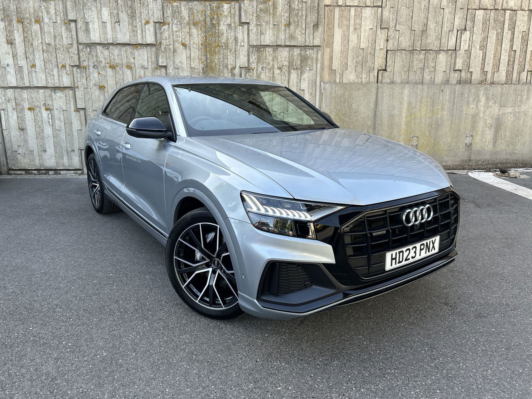 Main listing image - Audi Q8