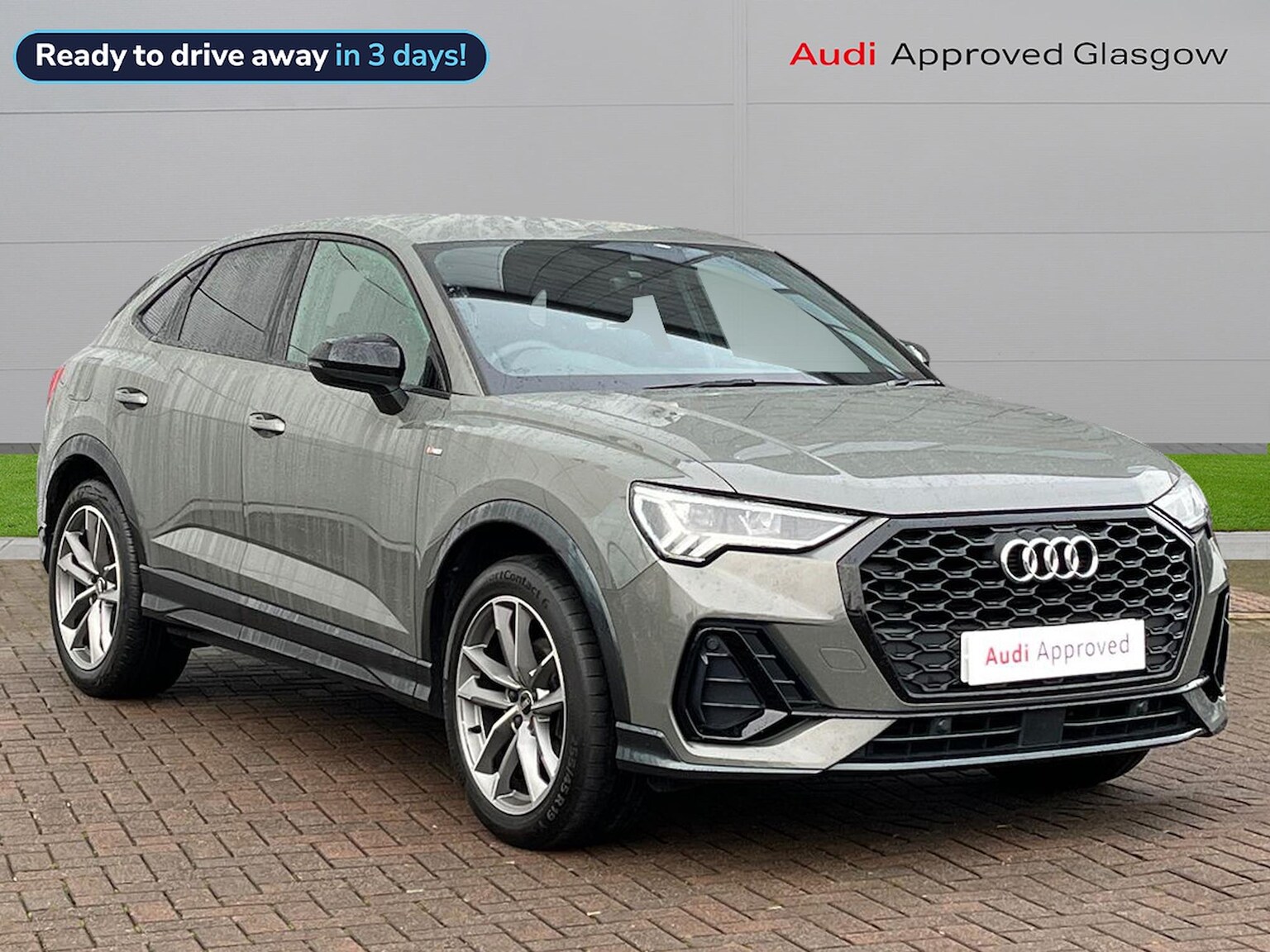 Main listing image - Audi Q3