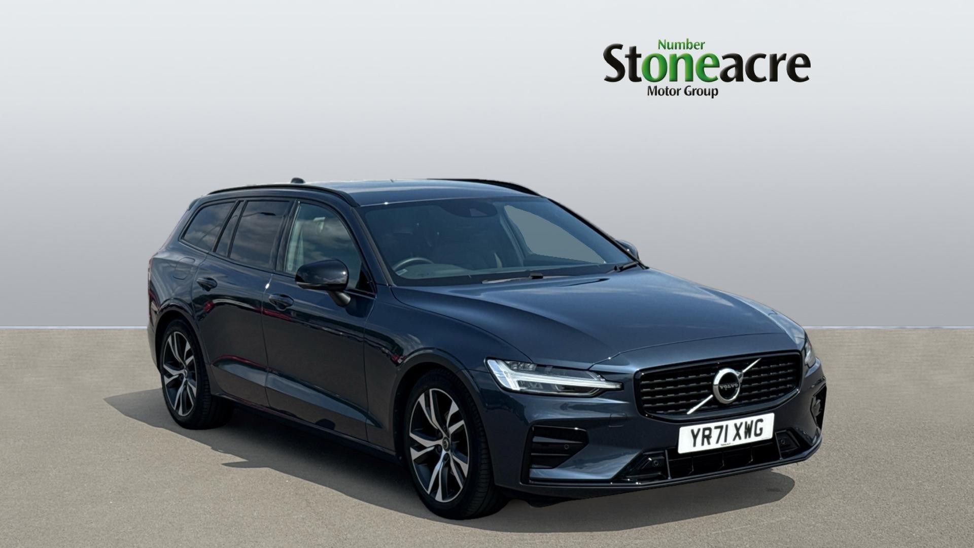 Main listing image - Volvo V60