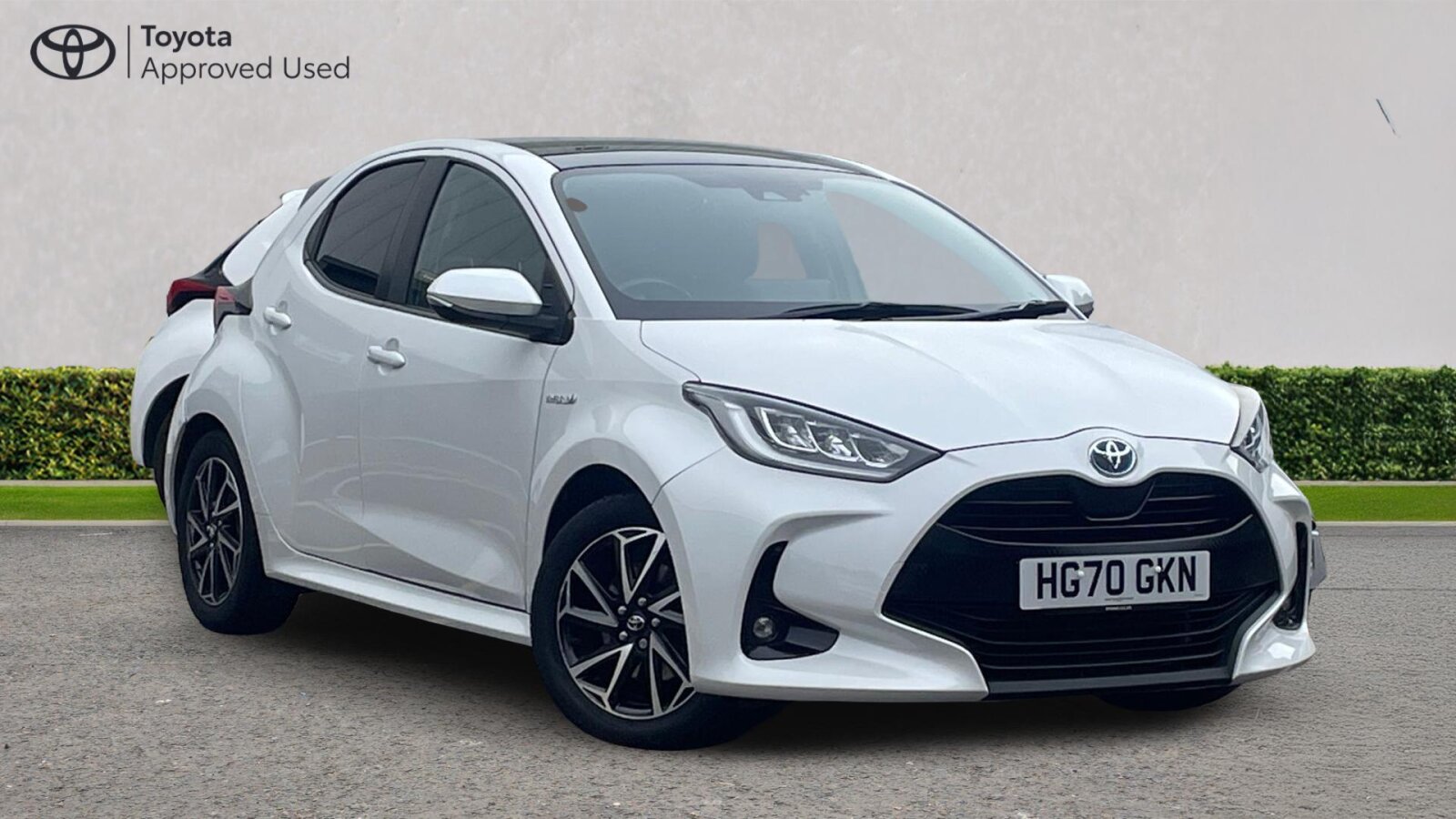 Main listing image - Toyota Yaris