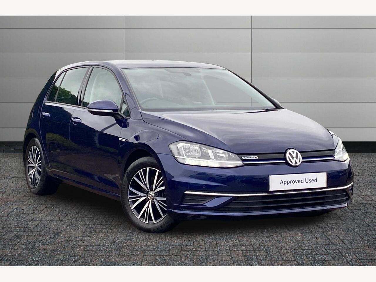 Main listing image - Volkswagen Golf