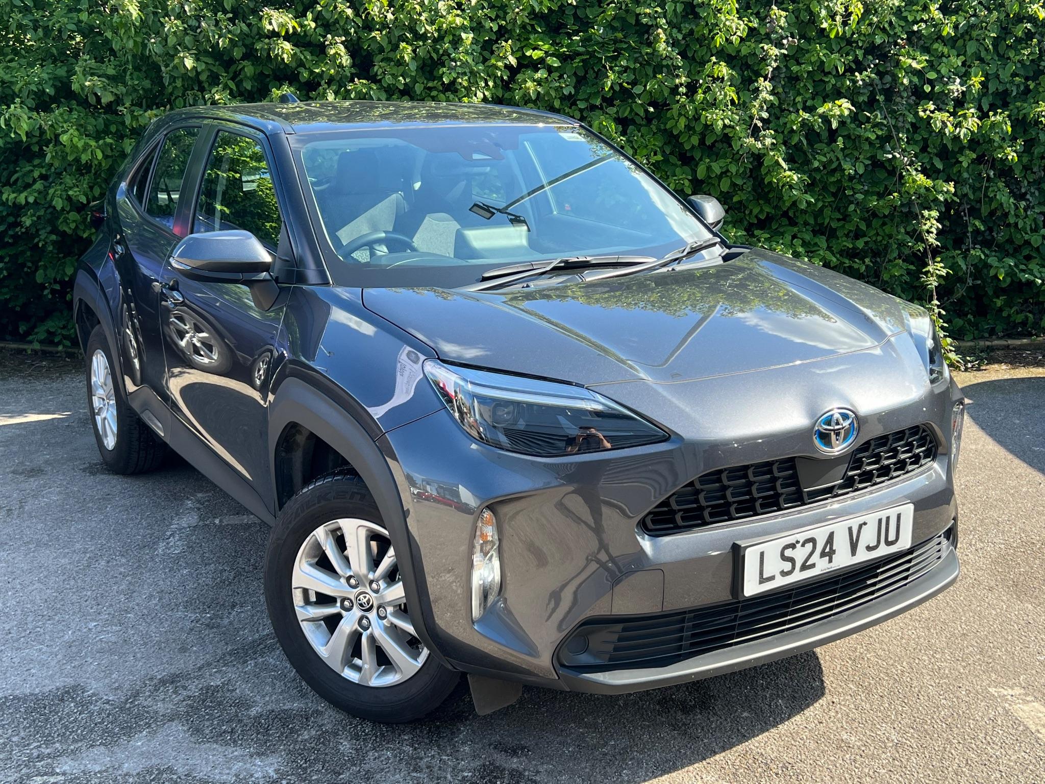 Main listing image - Toyota Yaris Cross